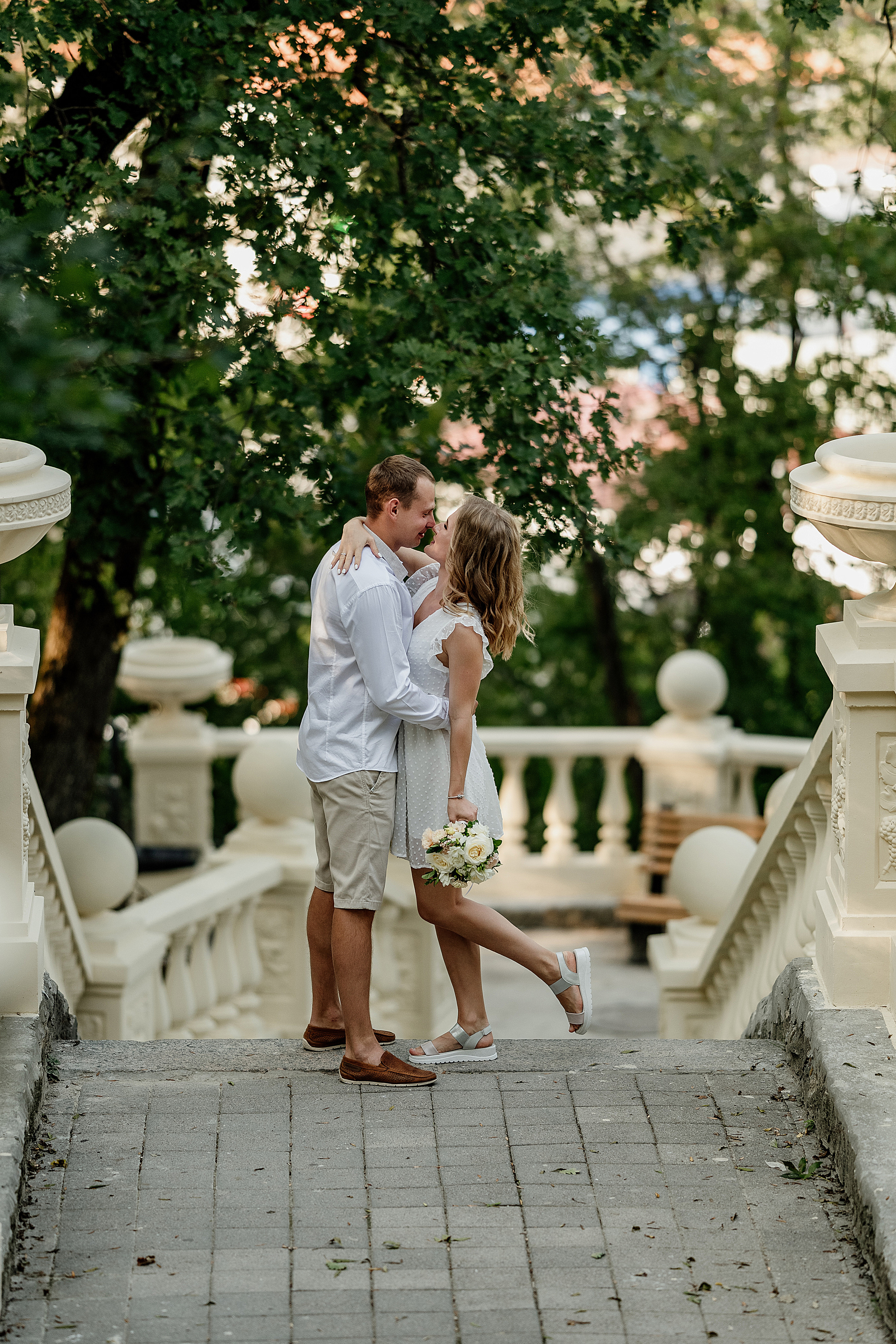 Свадьба любовь фотосессия лавстори абрау дюрсо. Свадебный фотограф Новороссийск Марина КрамарИна Полещук