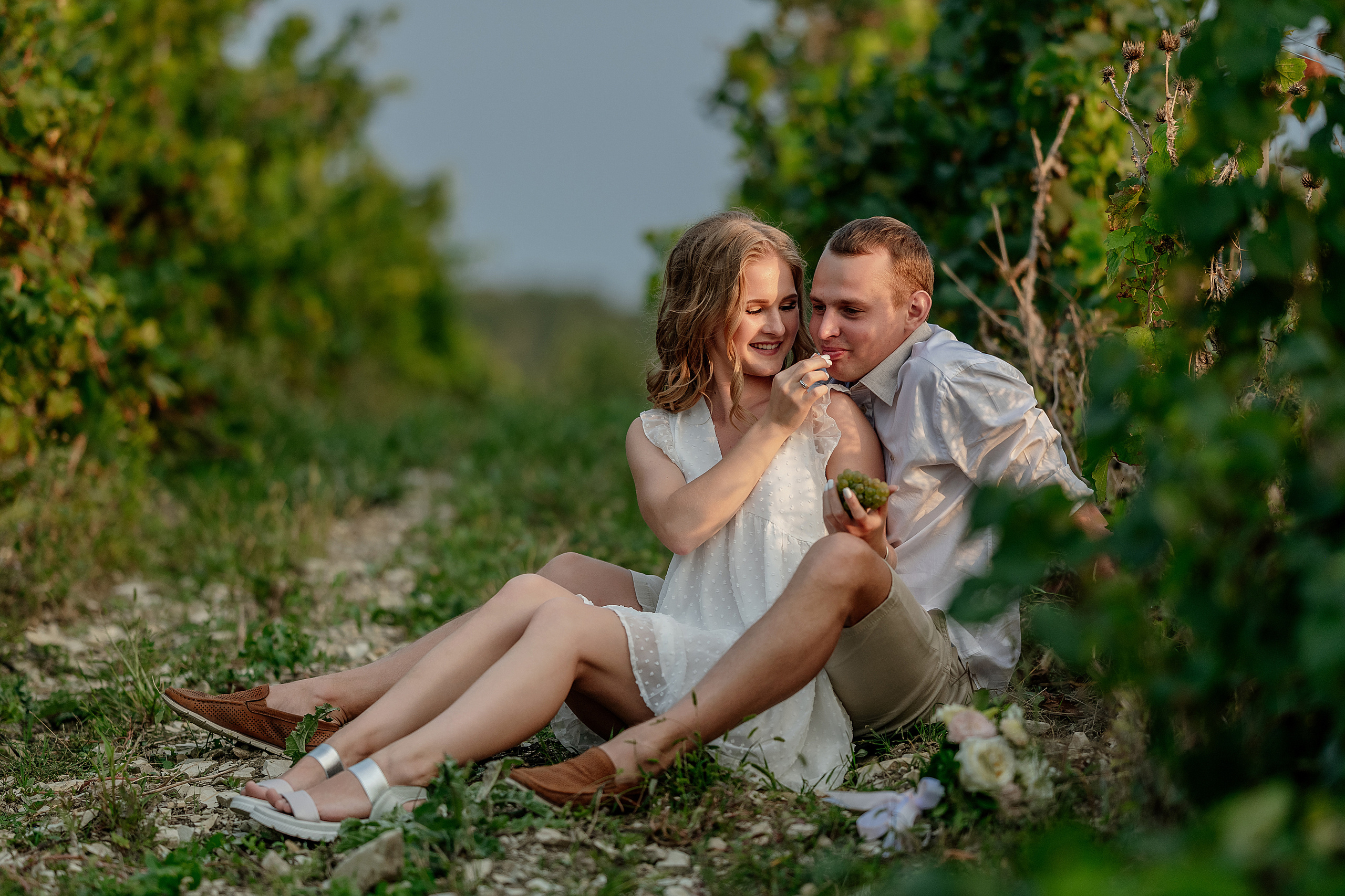 Свадьба любовь фотосессия лавстори абрау дюрсо. Свадебный фотограф Новороссийск Марина КрамарИна Полещук