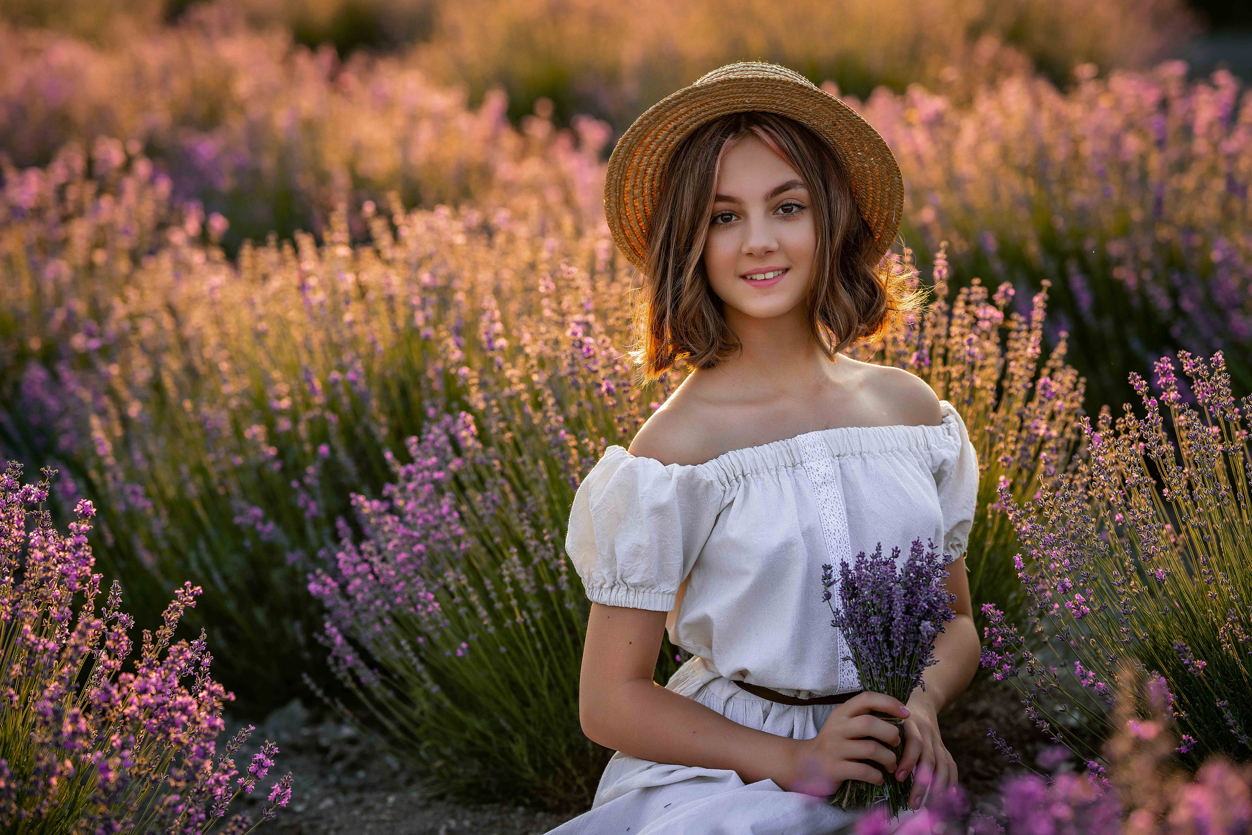 Фотосессия в лаванде, лавандовое поле, идеи для съемки в лаванде. Свадебный фотограф Новороссийск Марина КрамарИна Полещук