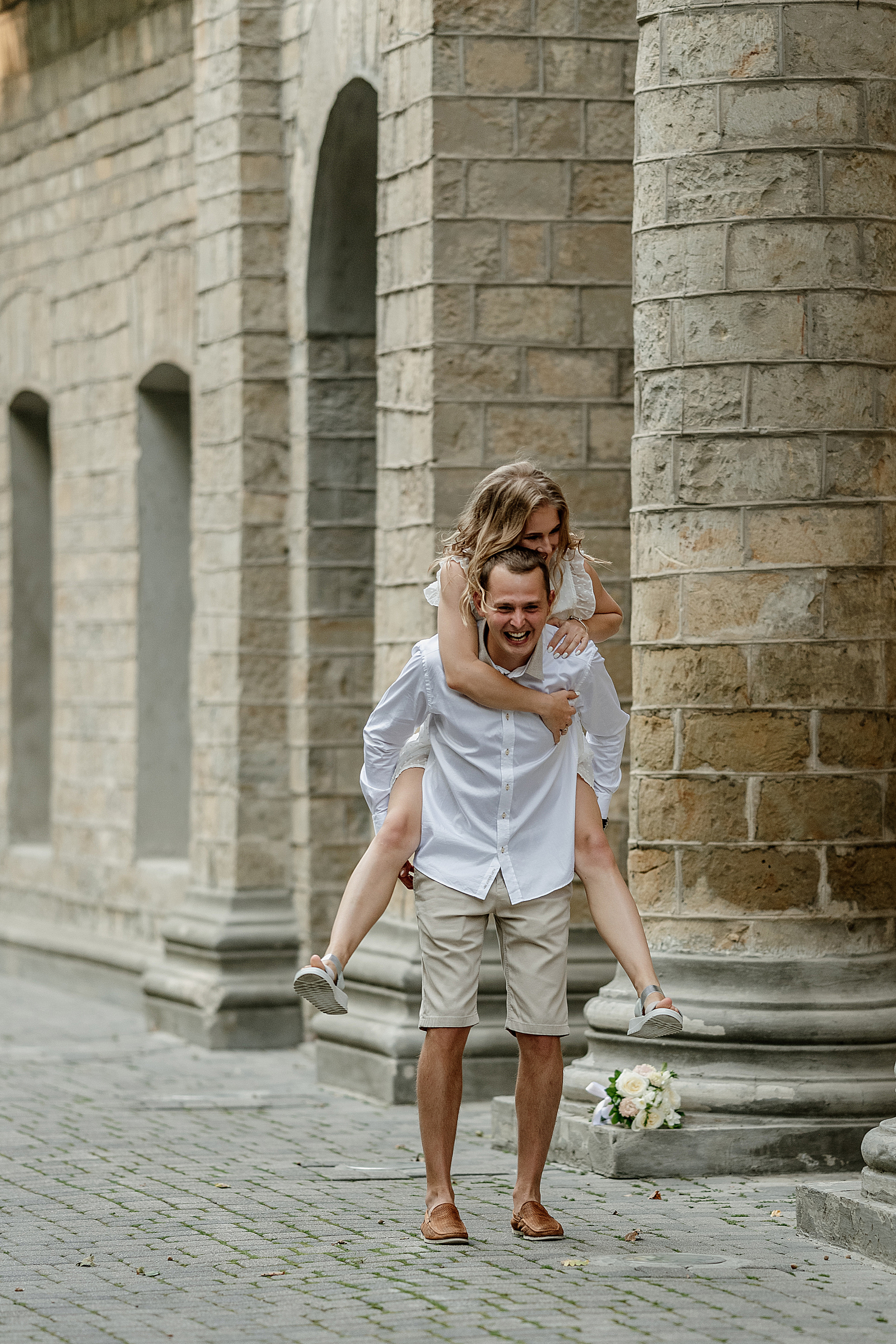 Свадьба любовь фотосессия лавстори абрау дюрсо. Свадебный фотограф Новороссийск Марина КрамарИна Полещук
