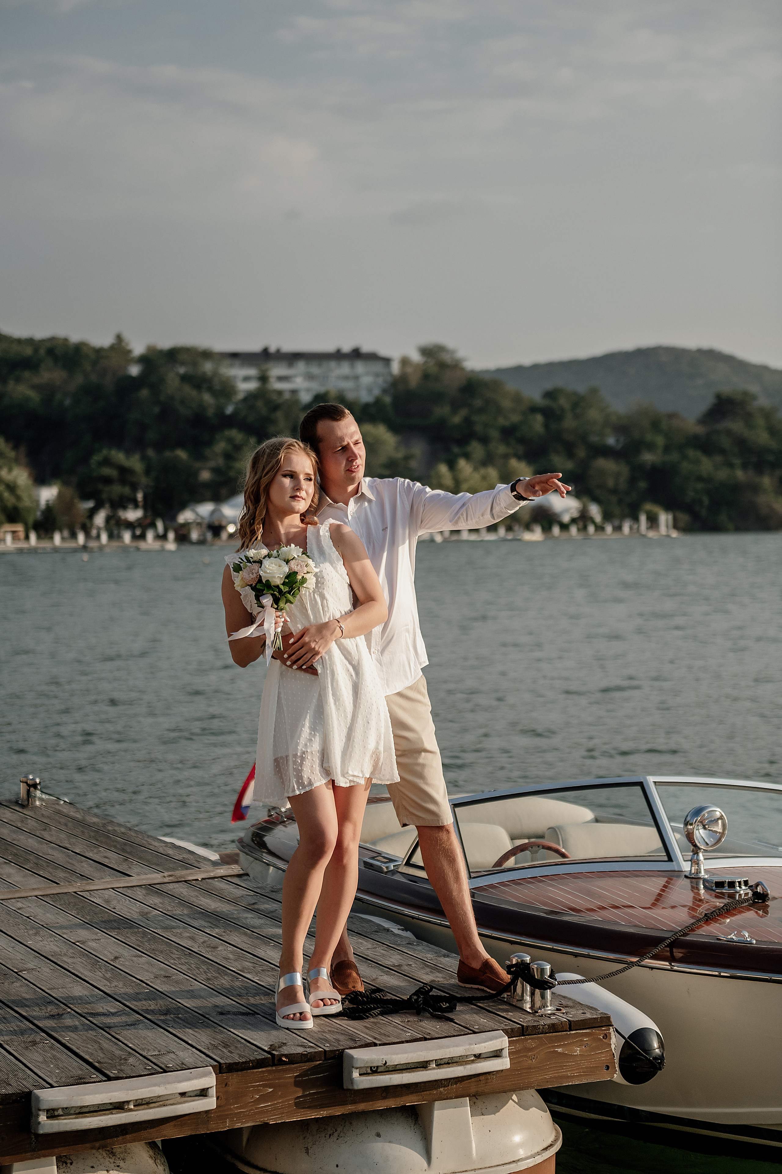 Свадьба любовь фотосессия лавстори абрау дюрсо. Свадебный фотограф Новороссийск Марина КрамарИна Полещук