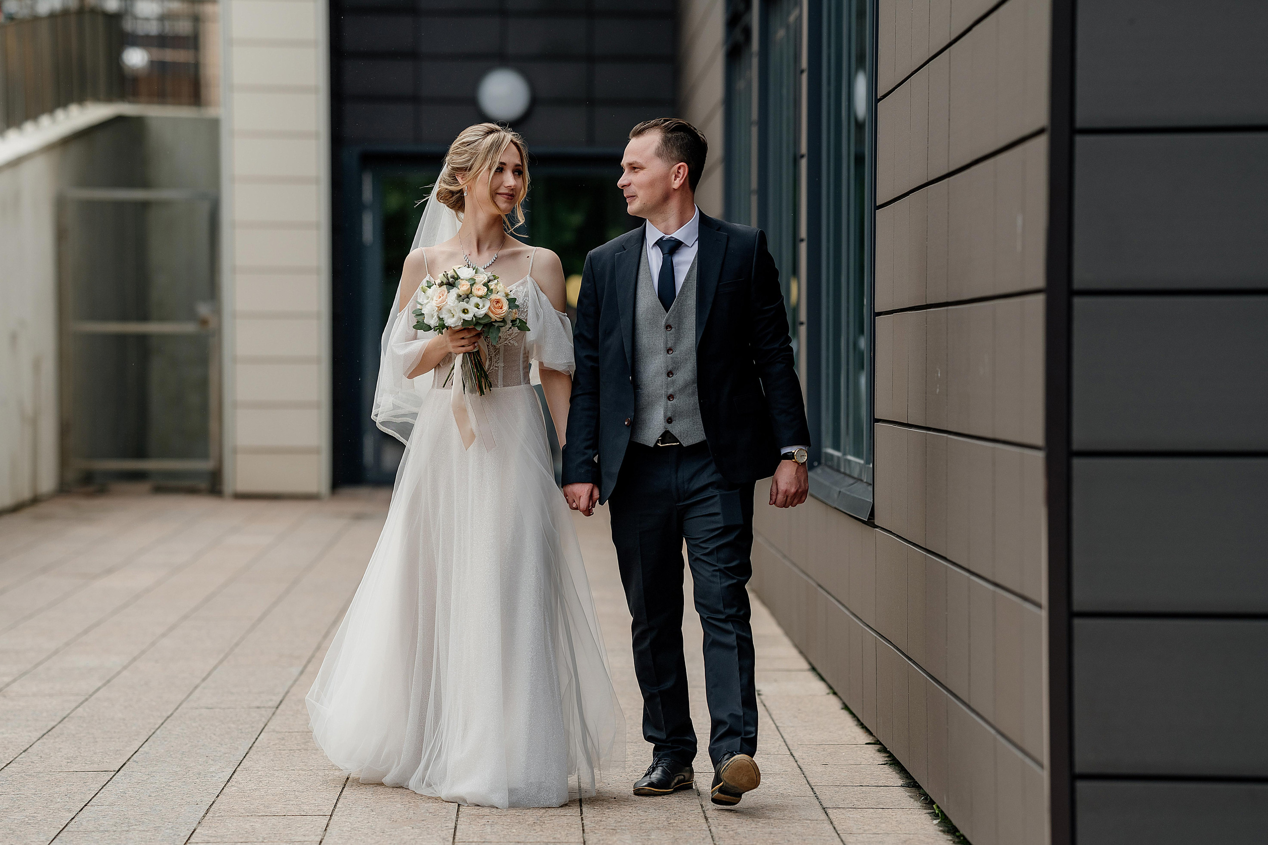 Свадебная фотосессия, свадьба летом, жених и невеста. Свадебный фотограф Новороссийск Марина КрамарИна Полещук