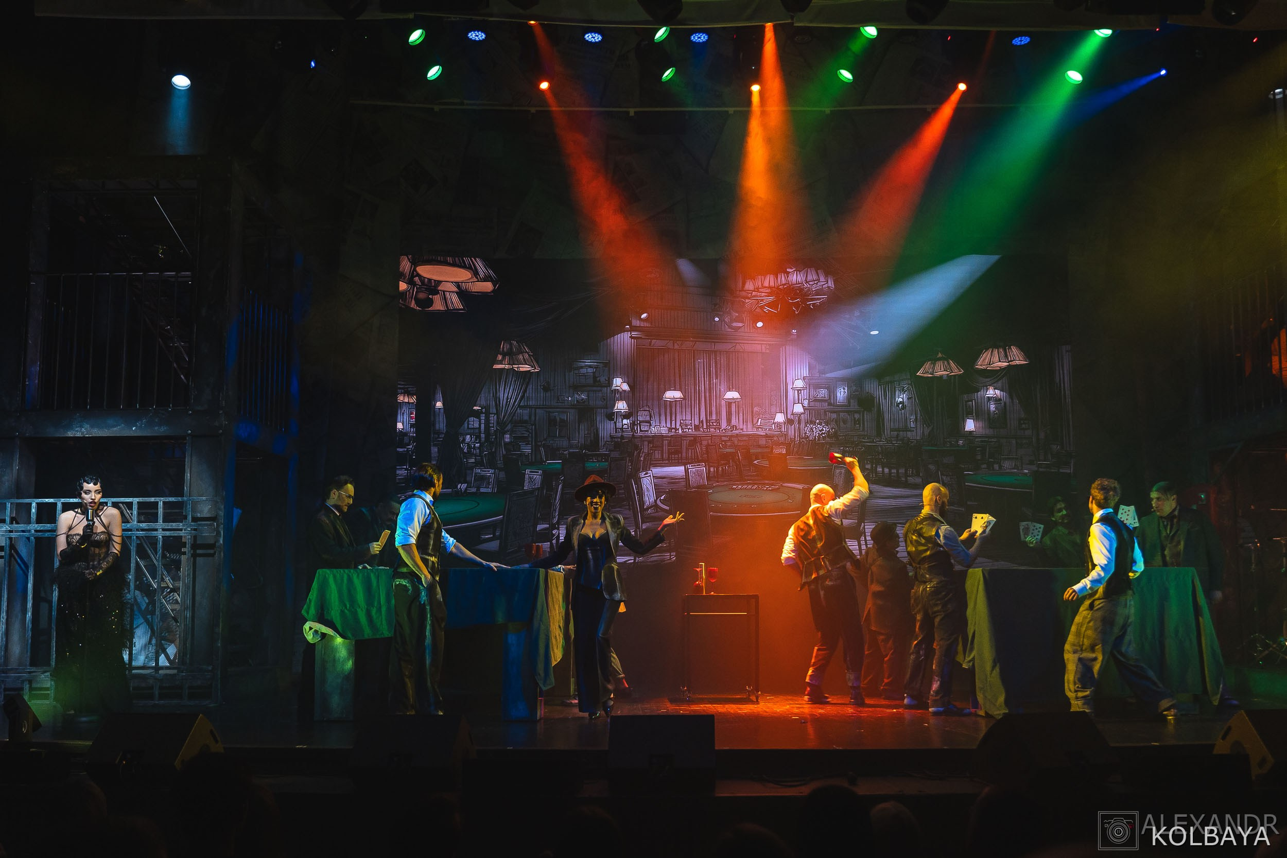 Фотографии со спектакля «Однажды в городе N». Концертный и театральный репортажный фотограф в Москве Александр Колбая
