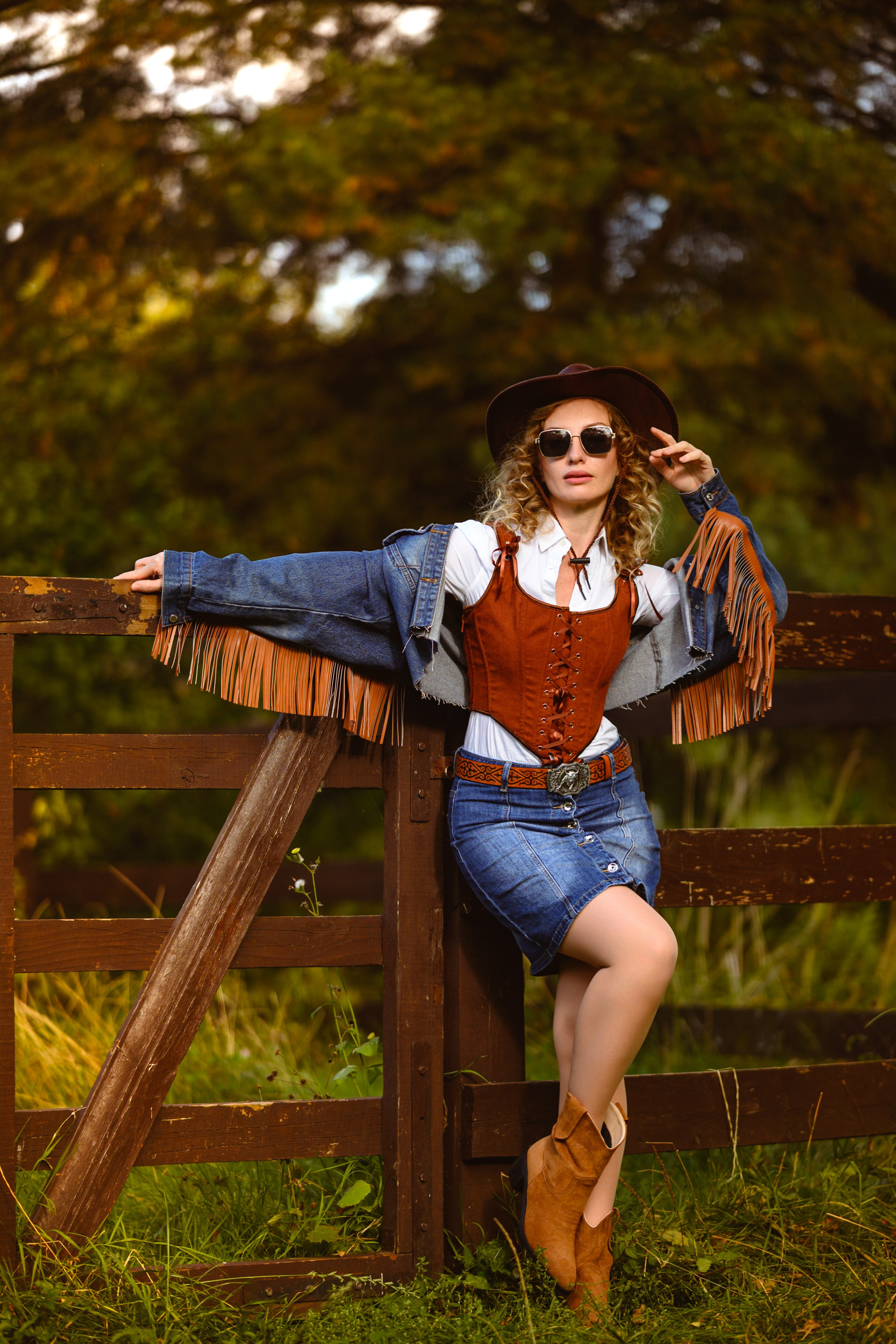 Ковбойша. Компания и фотошкола по созданию контента в Москве