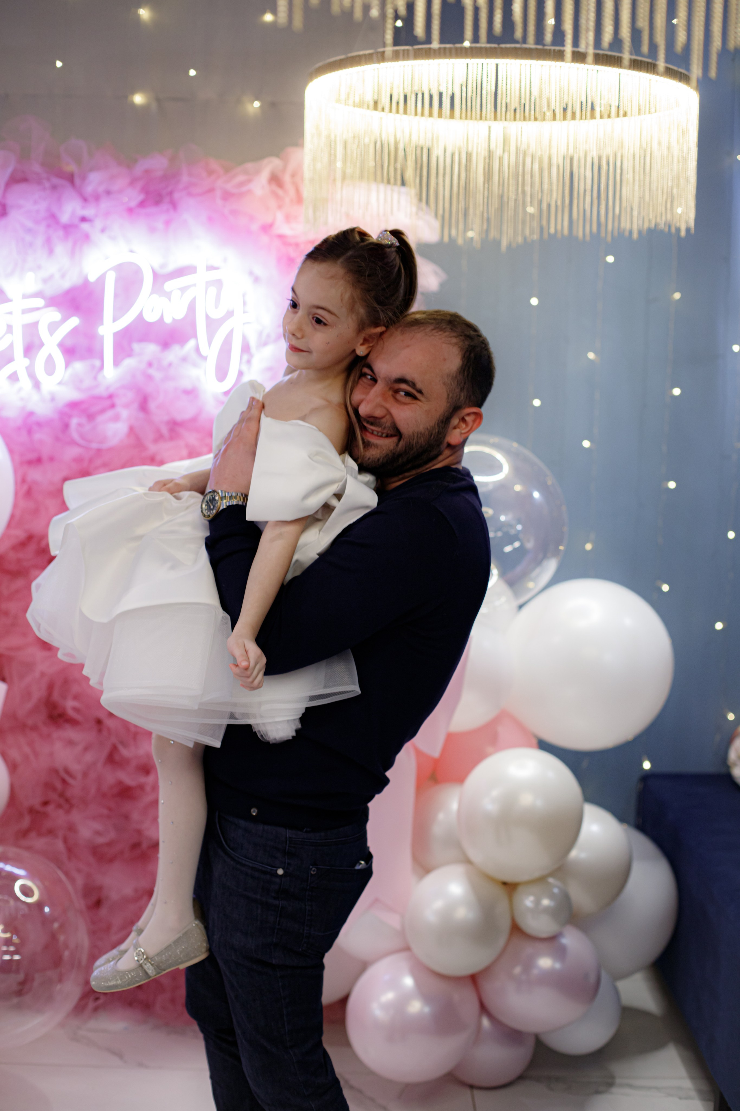 ASIA'S BIRTHDAY PARTY. Photokarish