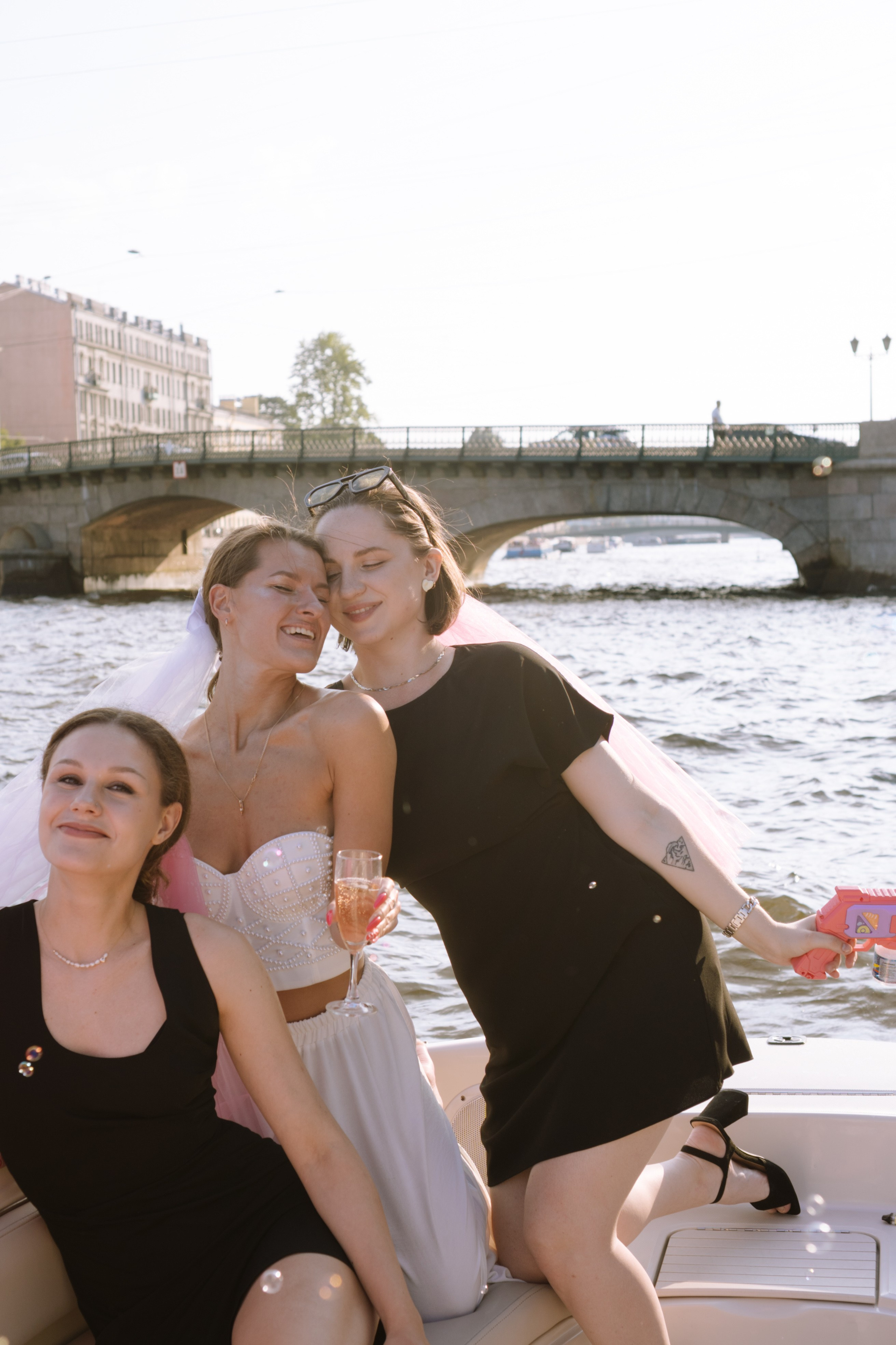 ДЕВИЧНИК НА КАТЕРЕ. Профессиональный фотограф, Санкт-Петербург — Виктория Богомолова