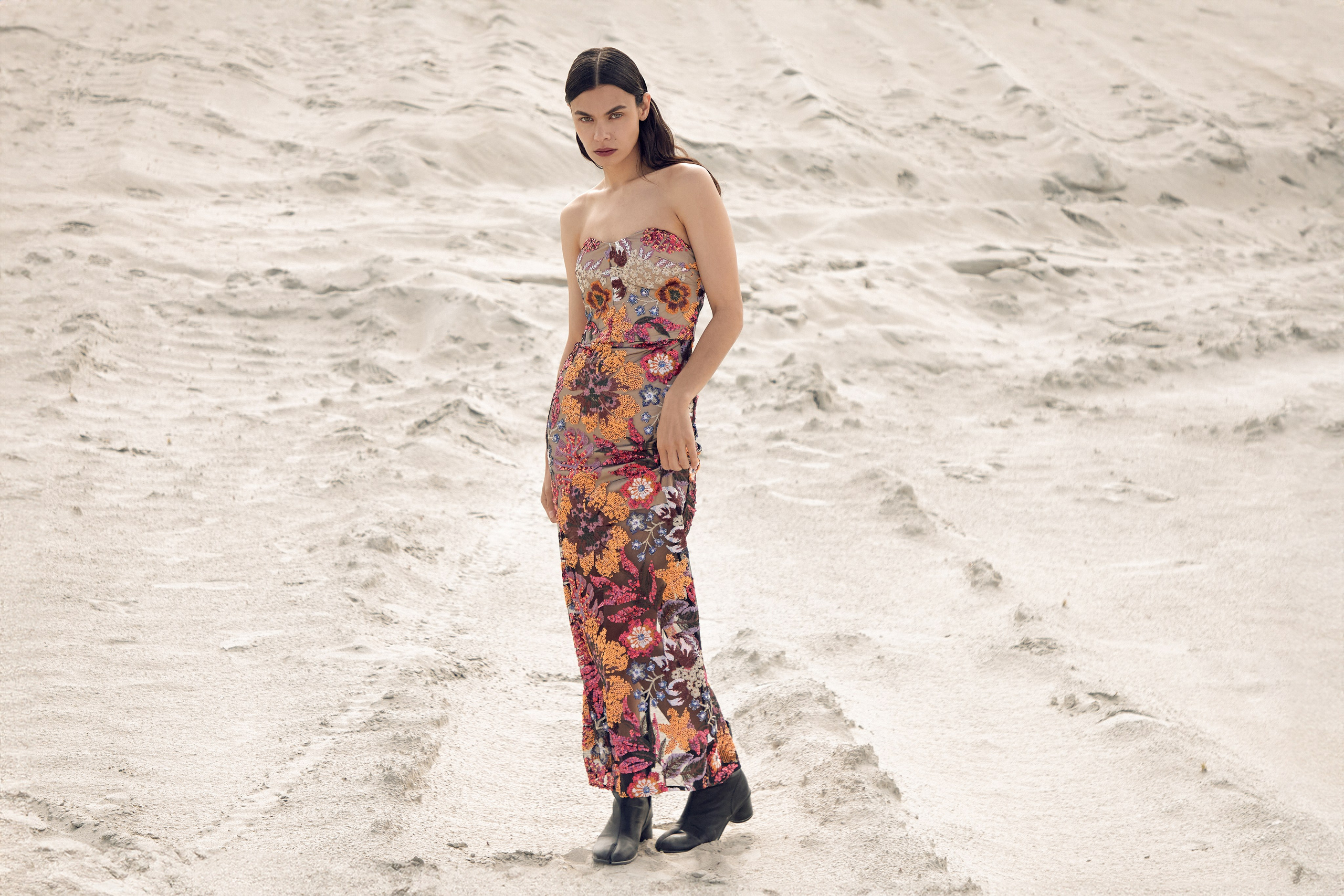 Арт-fashion фотосъёмка «Пески – pt. 2» от Полины Юриной: эстетика песчаных текстур, стиль и вдохновение для брендов и портфолио. Юрина Полина, фотограф из Екатеринбурга