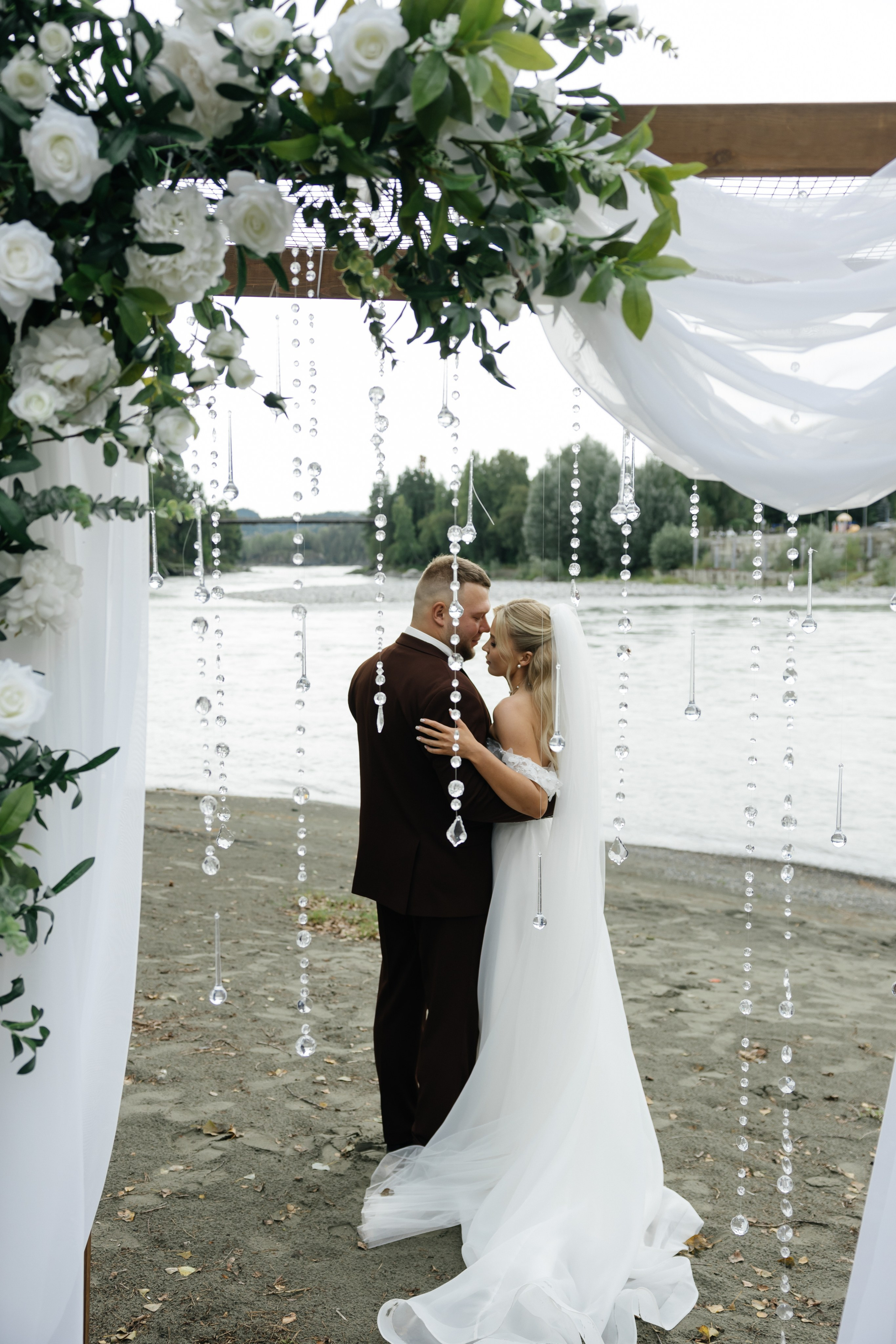 Любовь выше гор. История Насти и Дениса. Свадебный и семейный фотограф Рассказова Виктория