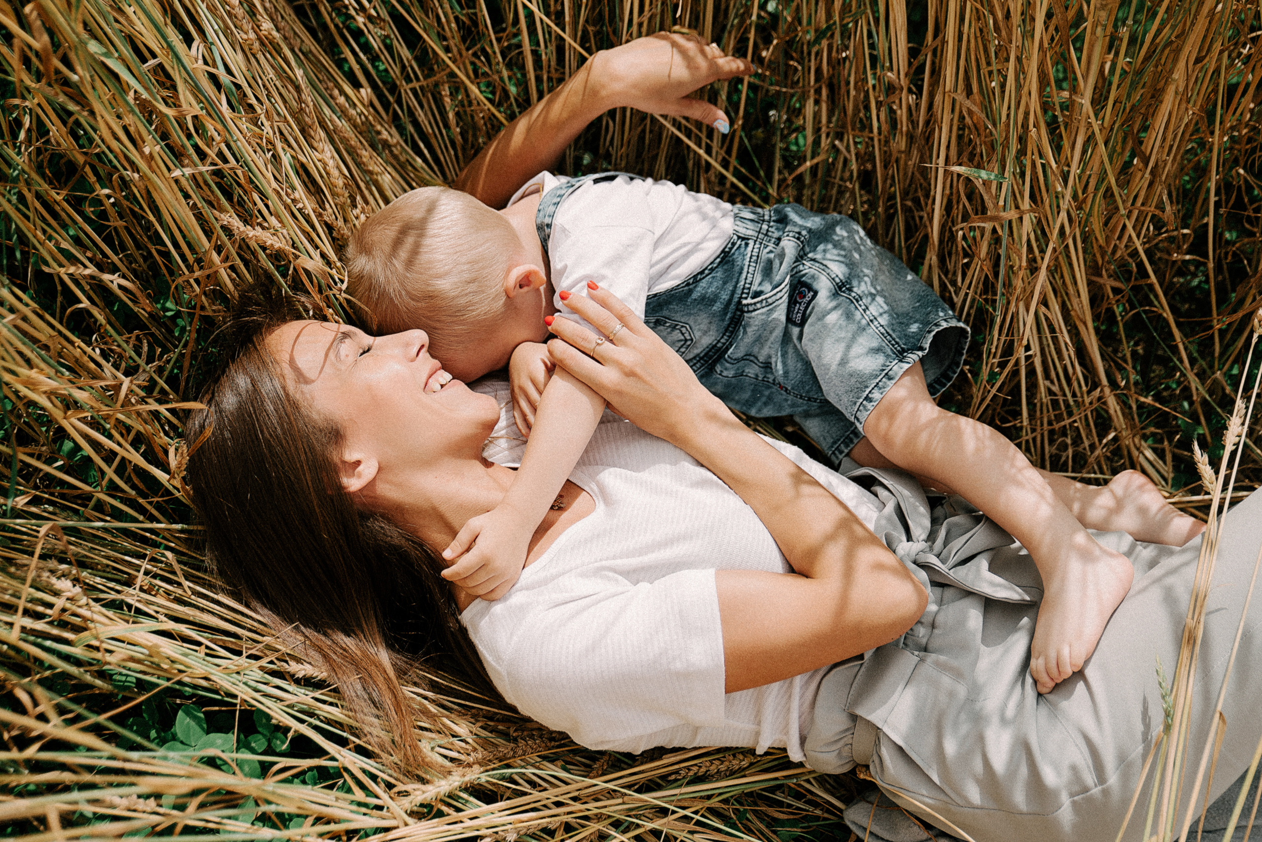 Натали & Серёжа «Пшеничное поле» (Фотосессия семейная). Семейный и свадебный фотограф Sofi Neya
