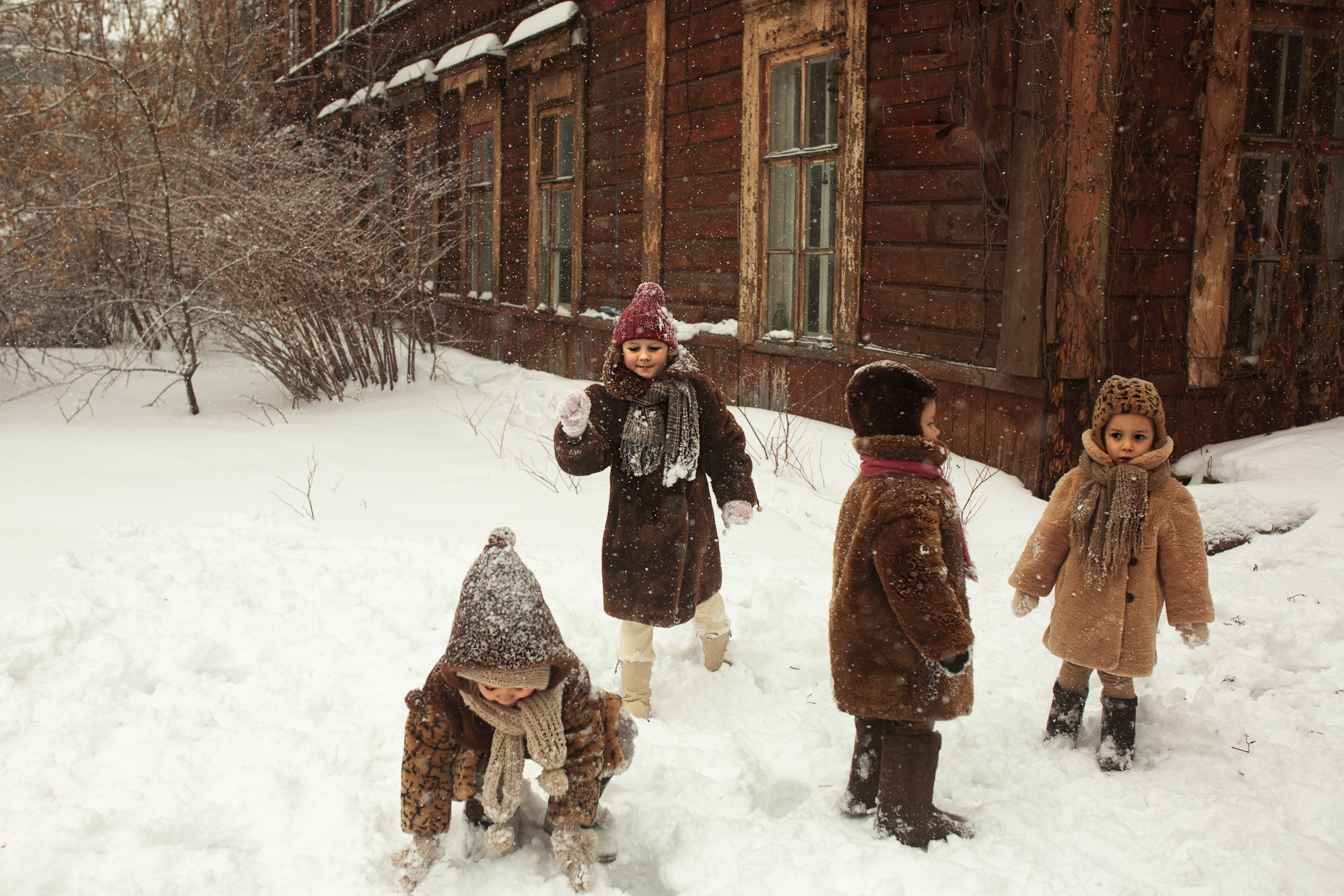 Мы лепим снеговика!. Съемка Таинств Крещения Венчания, детские и семейные съемки в Пензе