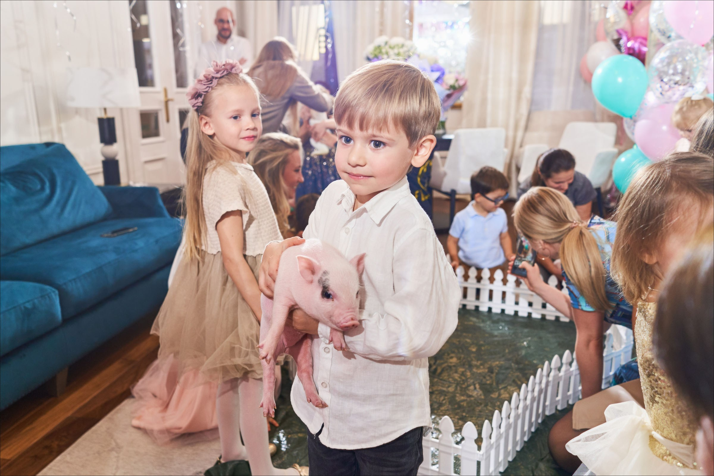 Маленький праздник для сестер;). Фотограф в Москве Нафиков Руслан. Репортажная съемка, Портрет