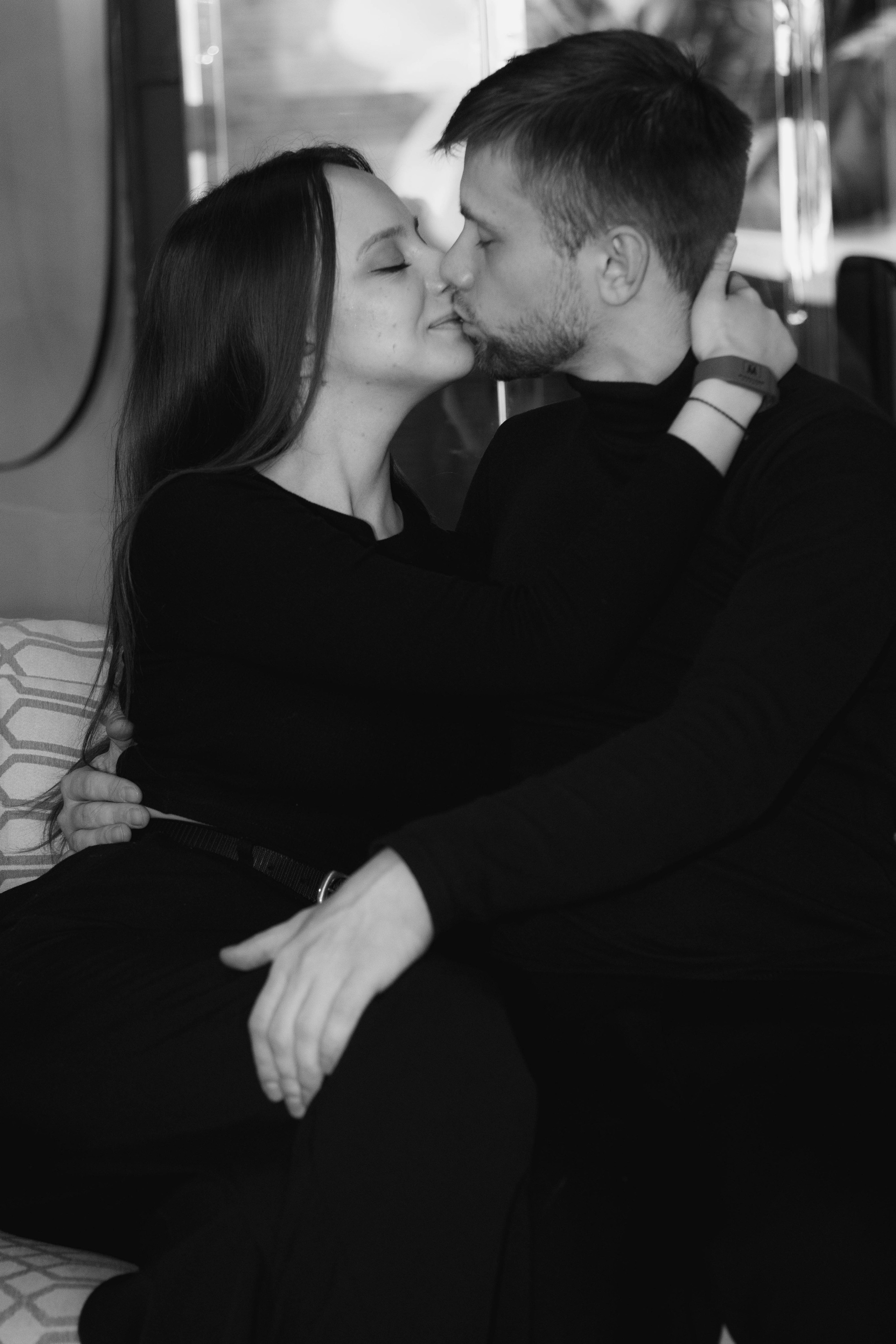 «Нежность первой встречи». Уличный фотограф Города N