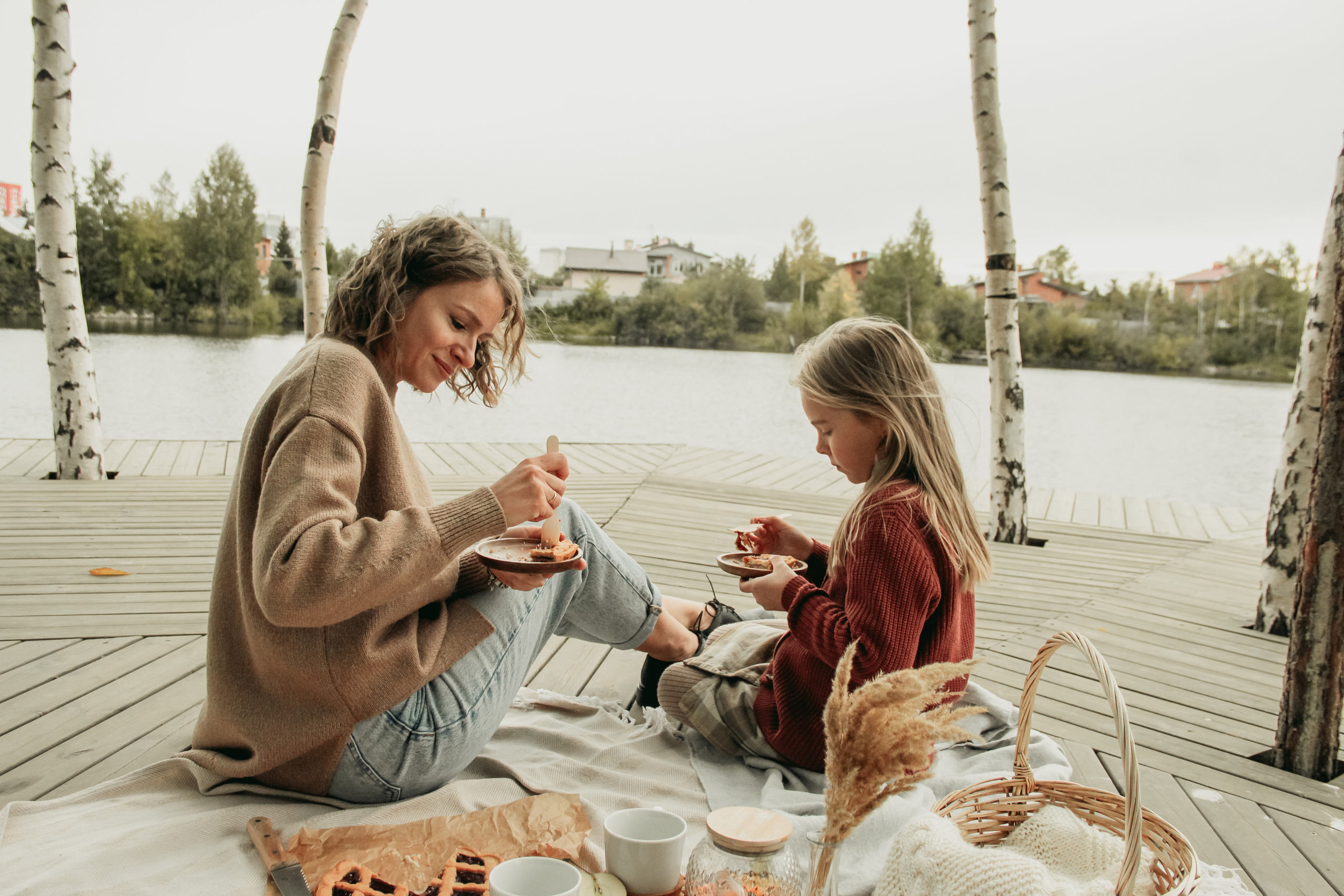 Оля и Лера прогулка. Фотограф в Екатеринбурге Катерина Березина
