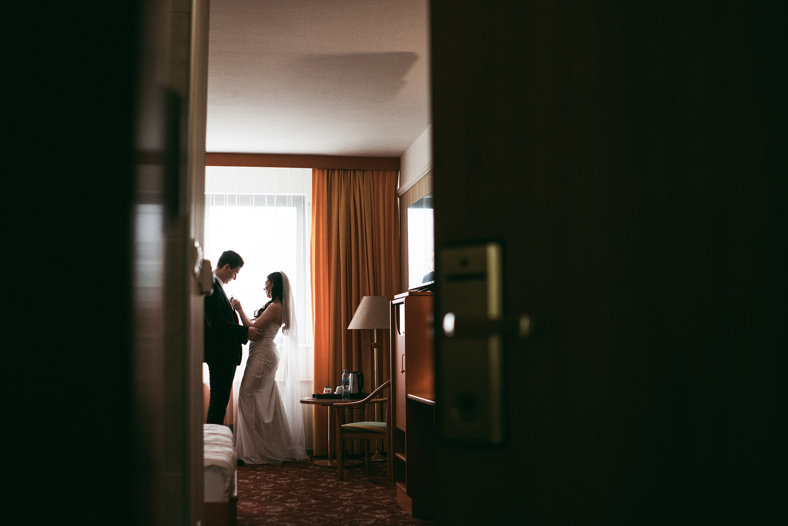 Свадебная фотосессия в Екатеринбурге. Отель Атриум паллас