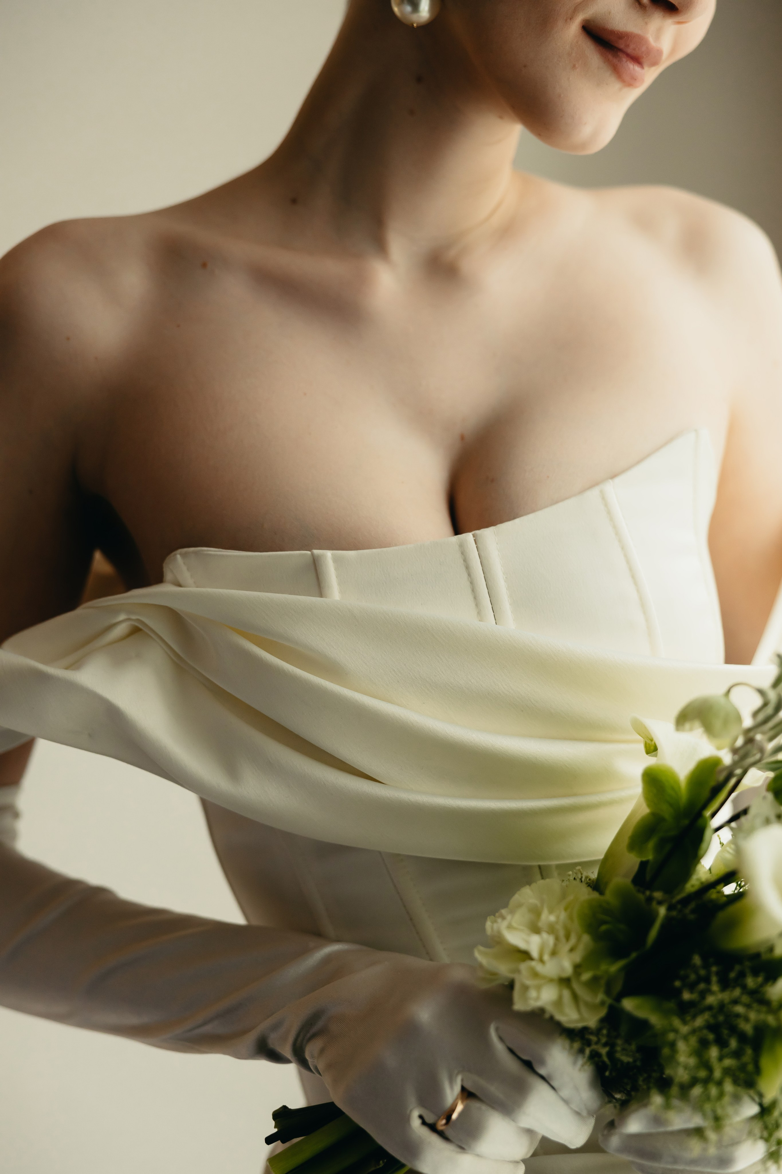 Стас и Оля, свадебное лавстори в отеле Marco Polo. Пленочные и цифровые кадры. Свадебный и портретный фотограф в Москве Кристина Золотова