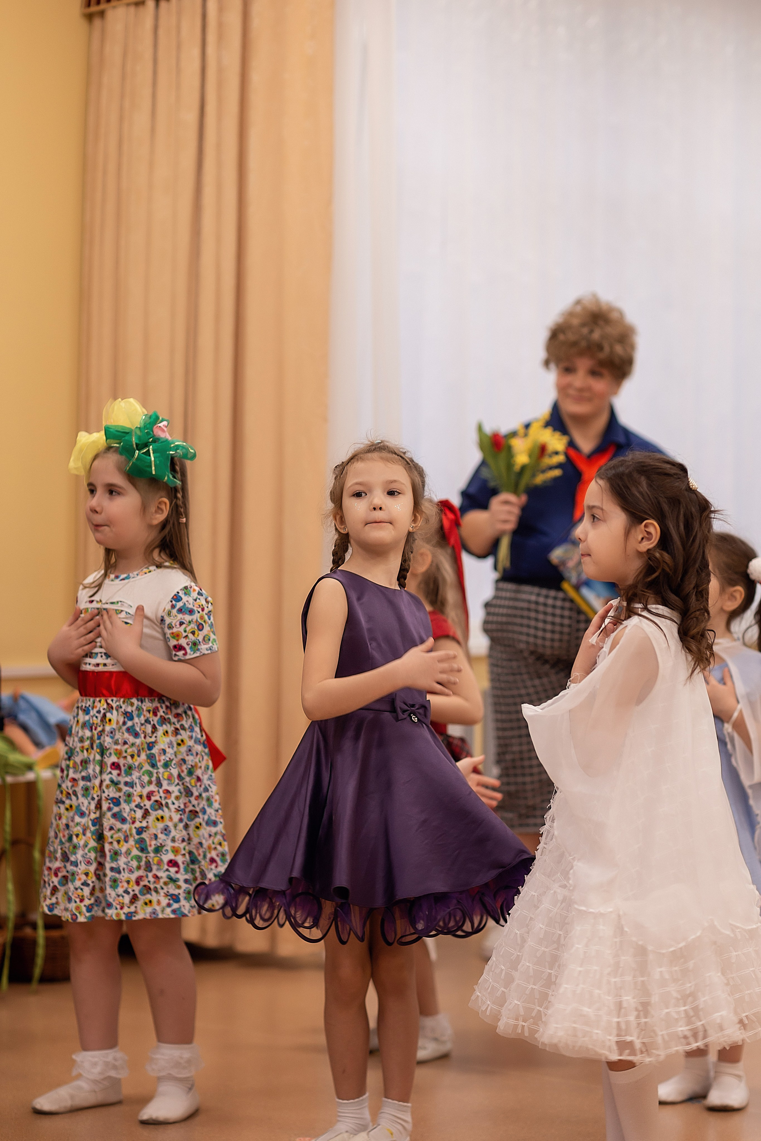 Весенний утренник_старшая группа_2025. Семейный фотограф в Санкт-Петербурге