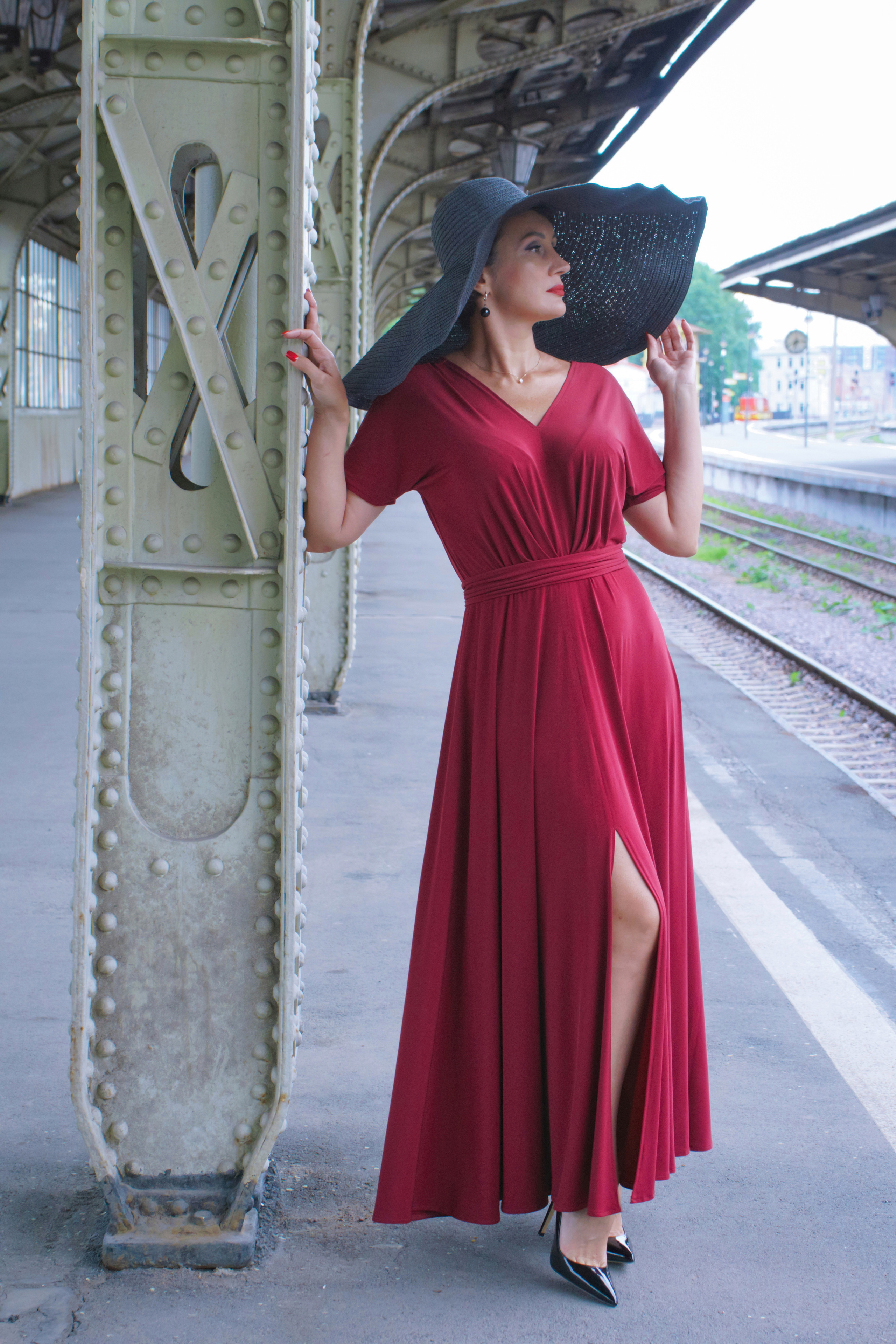 Витебский вокзал. Мария. Фотограф в Санкт-Петербурге Цуркан Марина и онлайн по всему миру