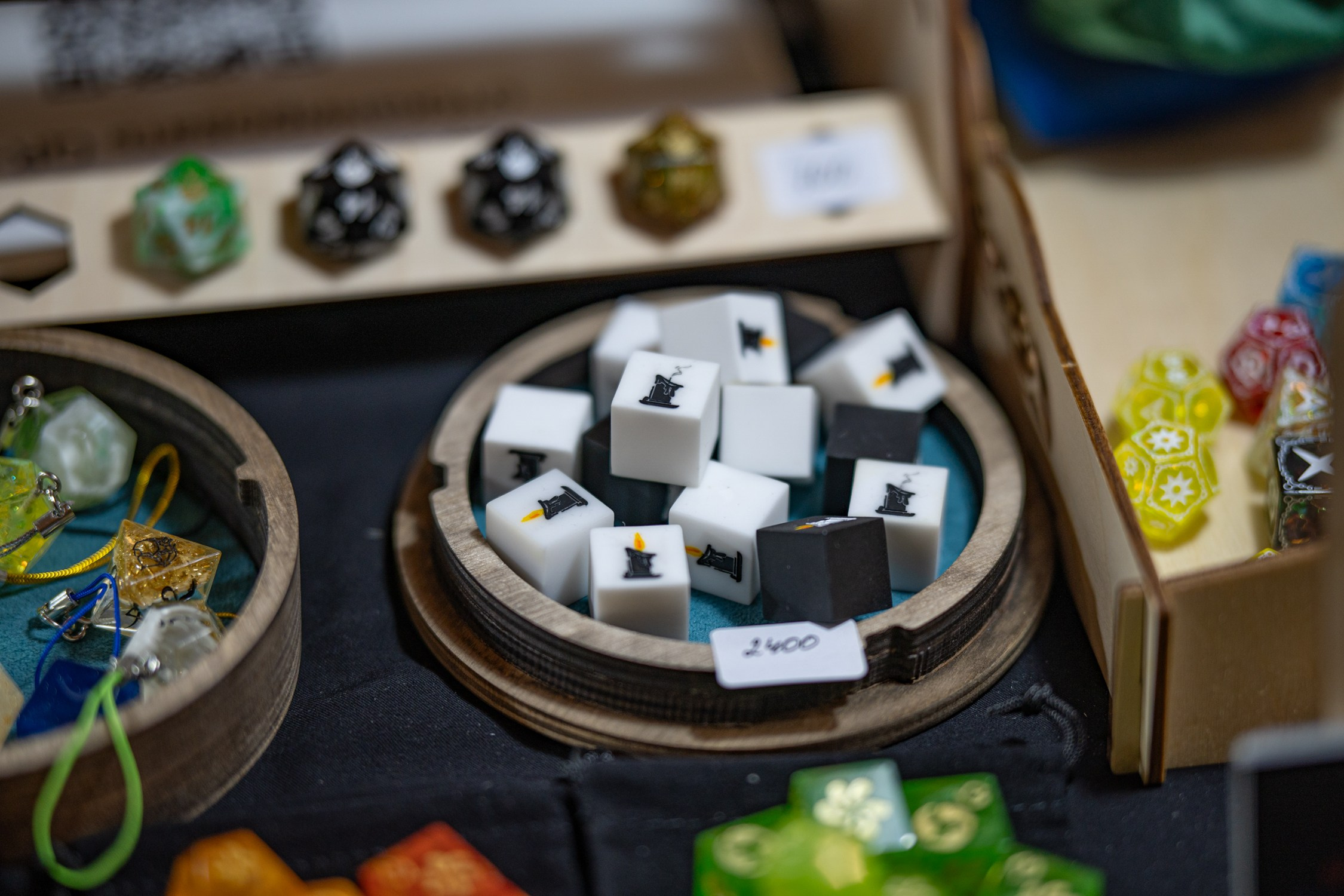 Мантикон IV (2024). Фотографирует красивое Денис Горностаев