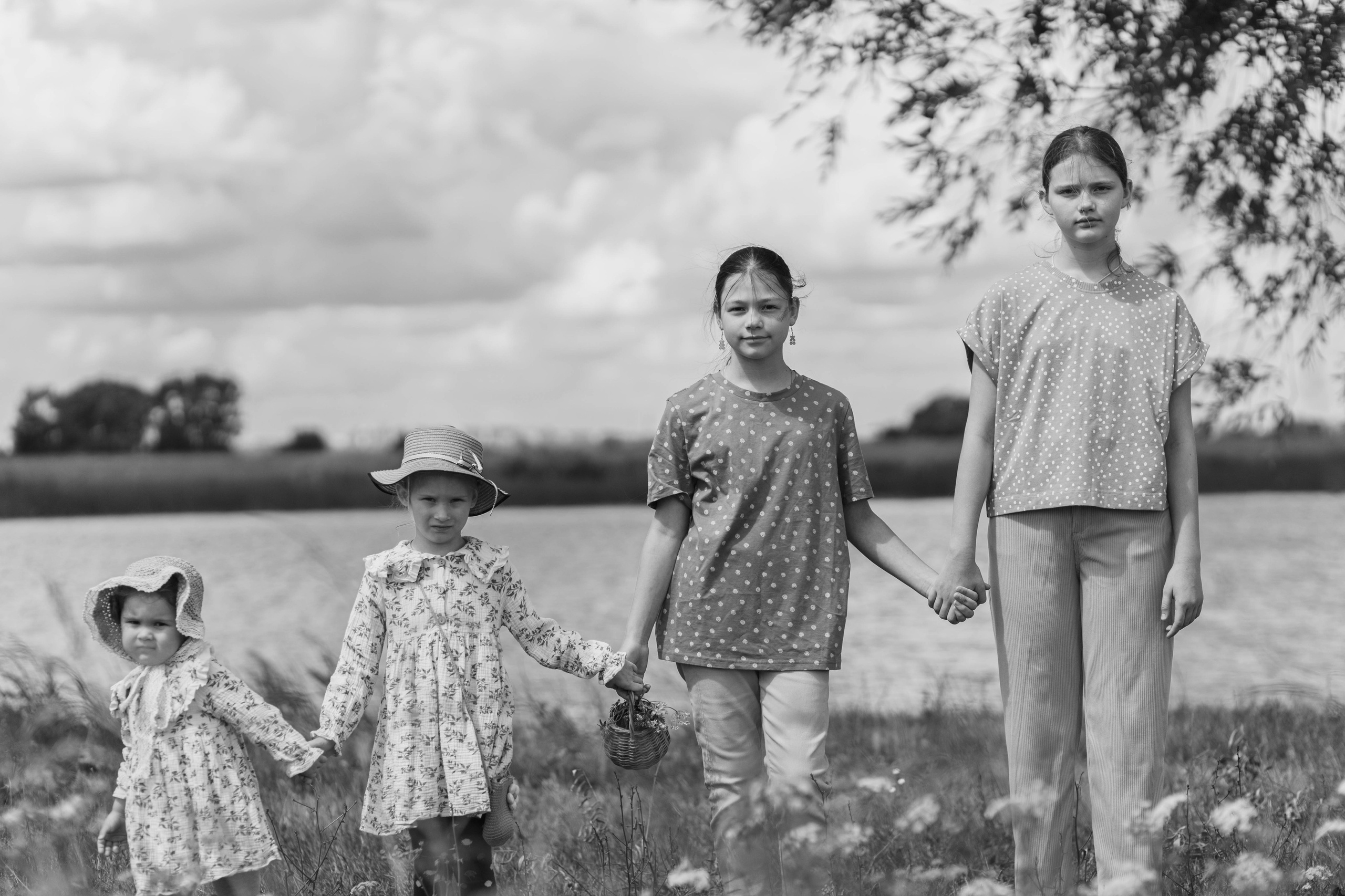 Сестры. Прогулка к Маяку. Семейный и детский фотограф в Рязани Васюгова Мария