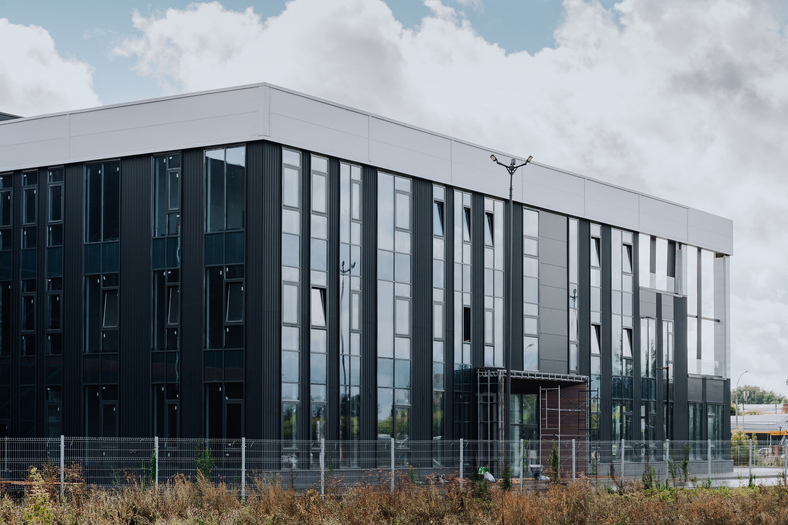 Объект I Ватутина 103/1. Фотограф Новосибирск I Дамдинов Бато