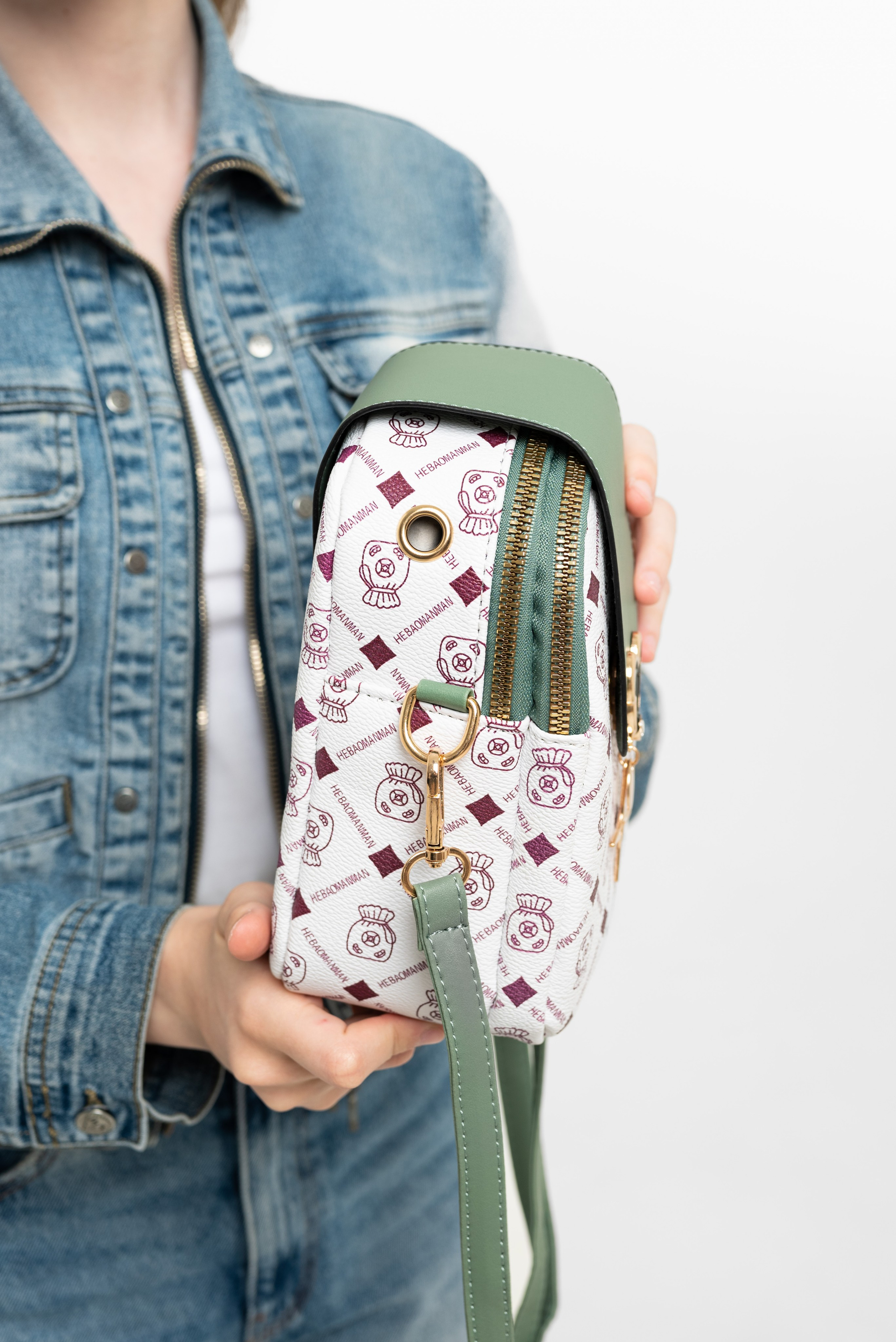 Детские сумки. Предметный фотограф, фото для маркетплейсов Пятигорск, КМВ