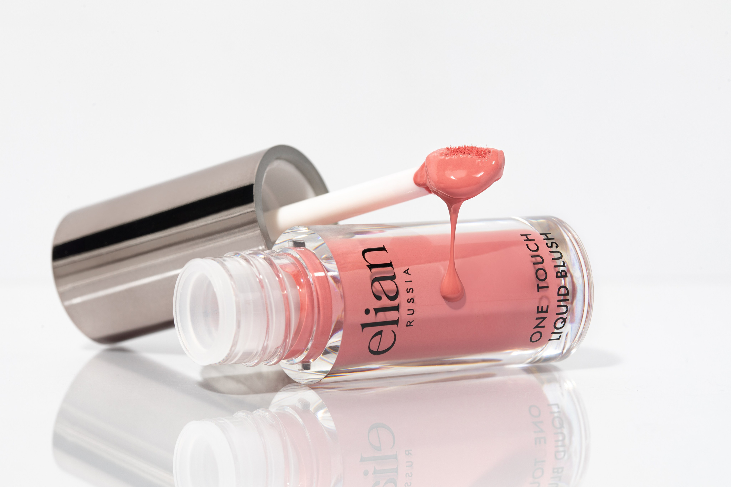 Предметные кадры для брендов, товары, косметика, уходовые продукты, декоративка, волосы. Рекламный фотограф Ксения Вершинина | Москва