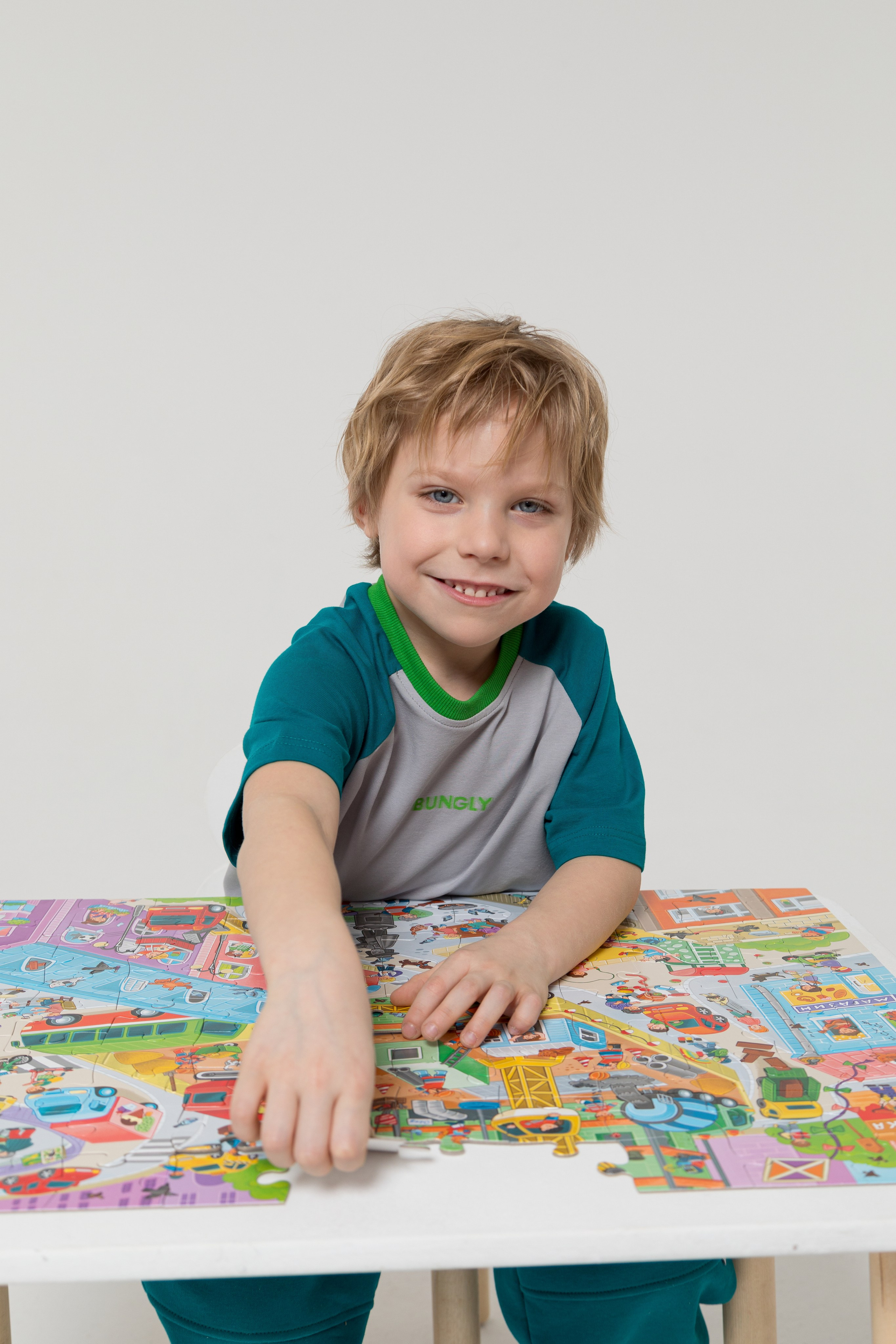 Имиджевая и каталожная съёмка для бренда детских пазлов. Детский и контент фотограф Надя Волкова Санкт-Петербург