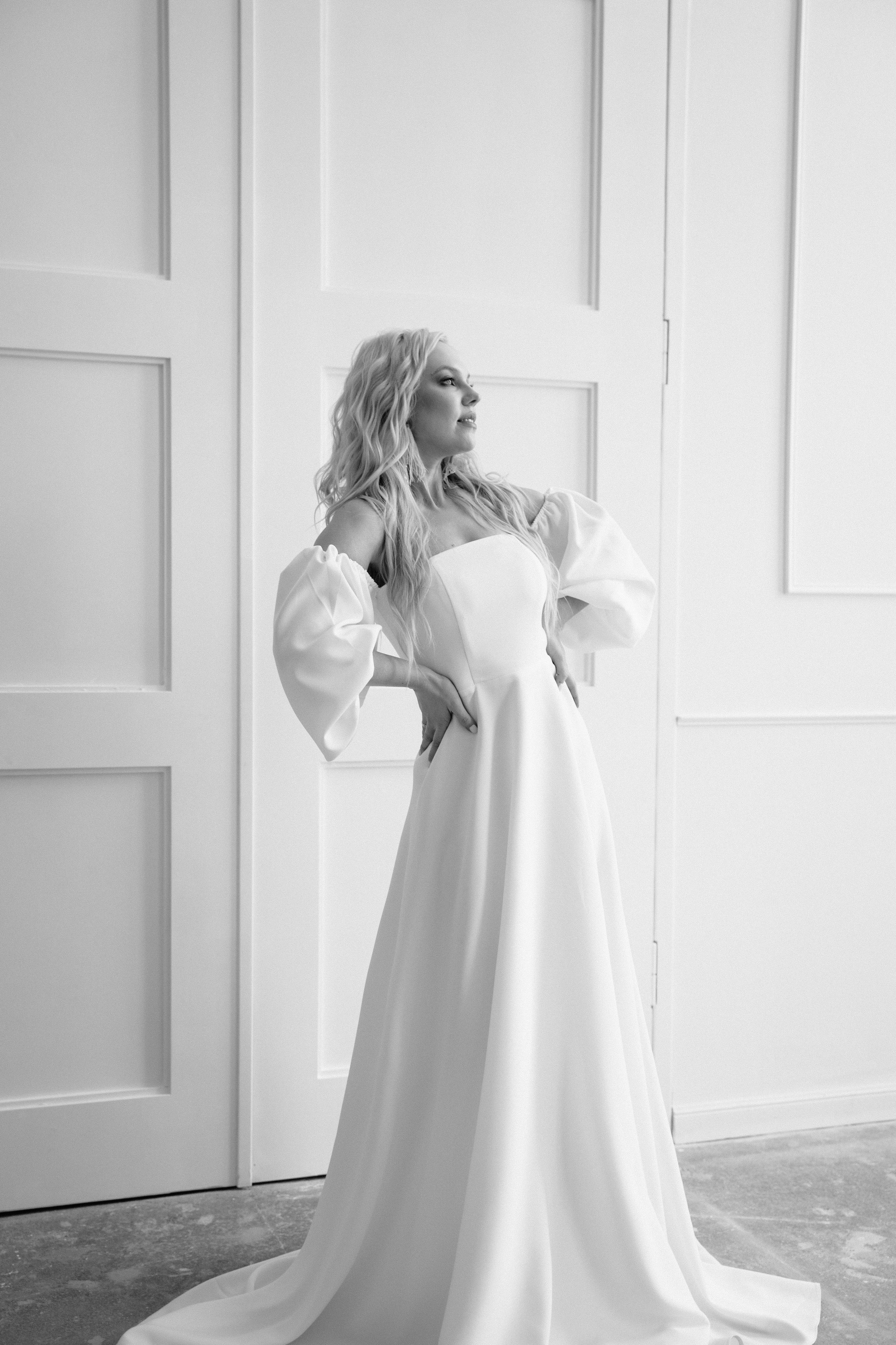 Свадебная фотосессия молодоженов в фотостудии. Свадебный и семейный фотограф из Воронежа|Москвы Бубнова Екатерина