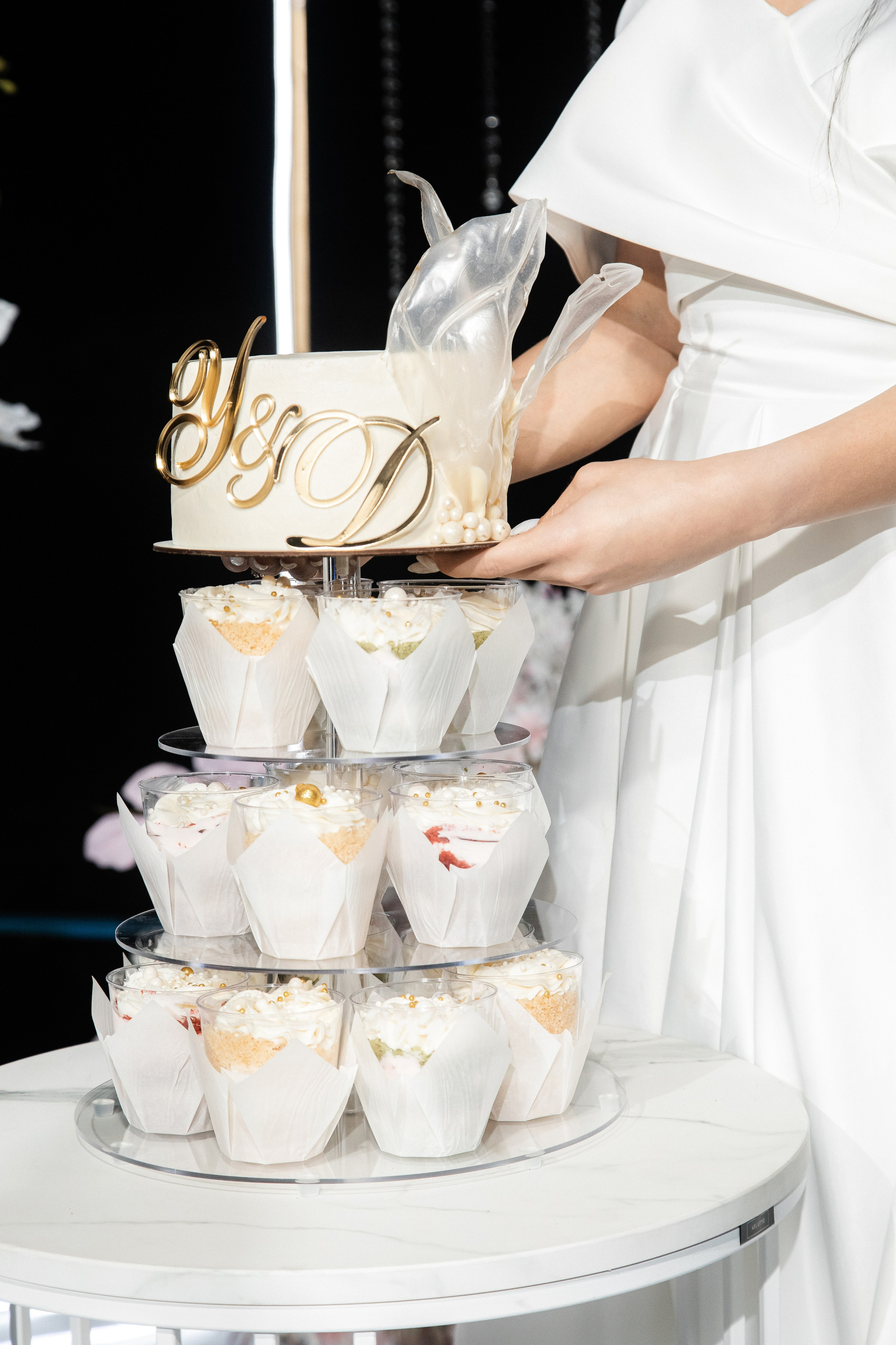 D & J. Street photographer