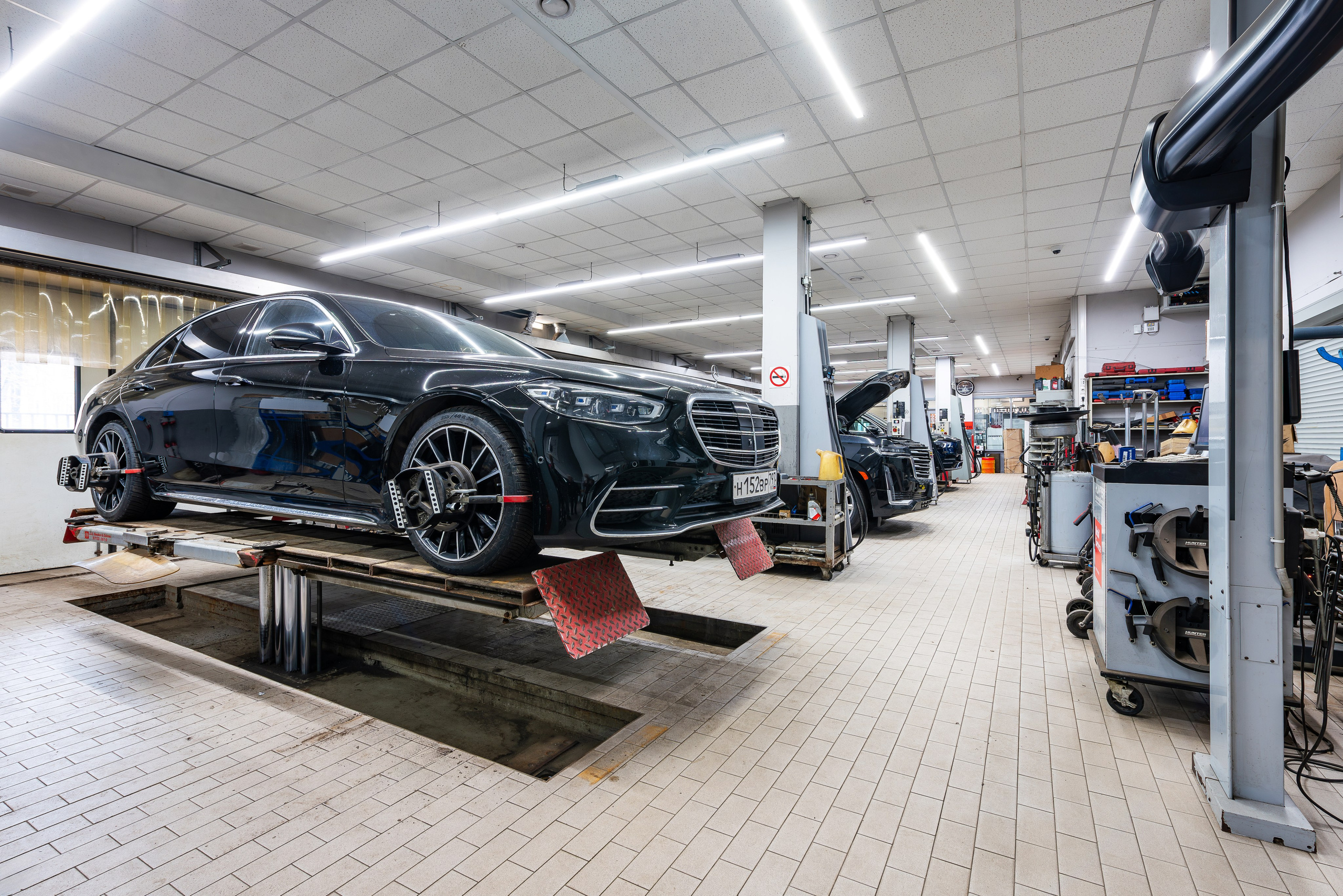 Интерьерная фотосъёмка — СТО, Автомойка. г. Москва, от 10 000р/час. Интерьерный & Репортажный фотограф Озеров Денис, г. Москва