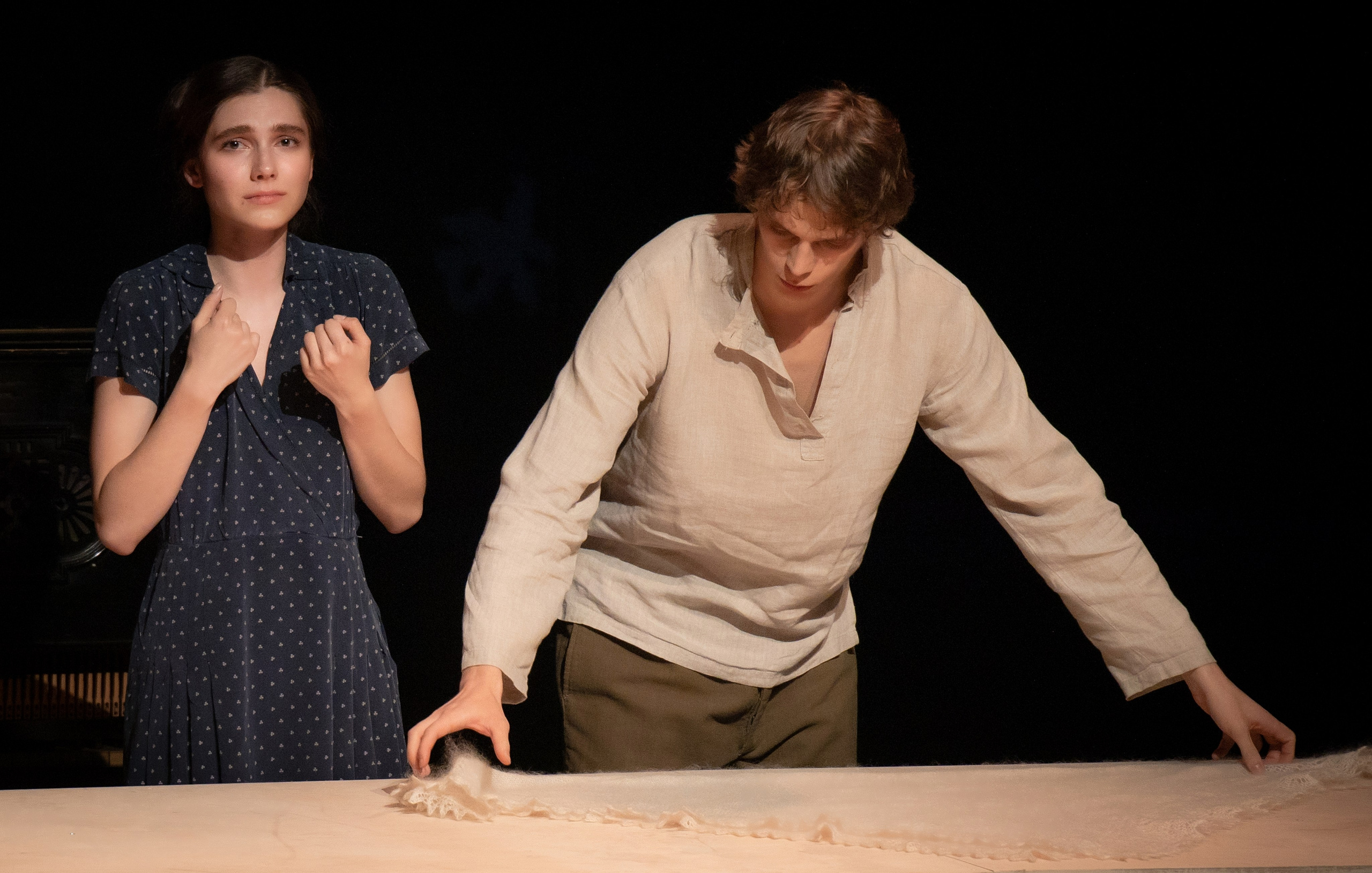 По рассказам Платонова, МХАТ 4курс. Фотограф. г. Южно-Сахалинск. Олег Толстов