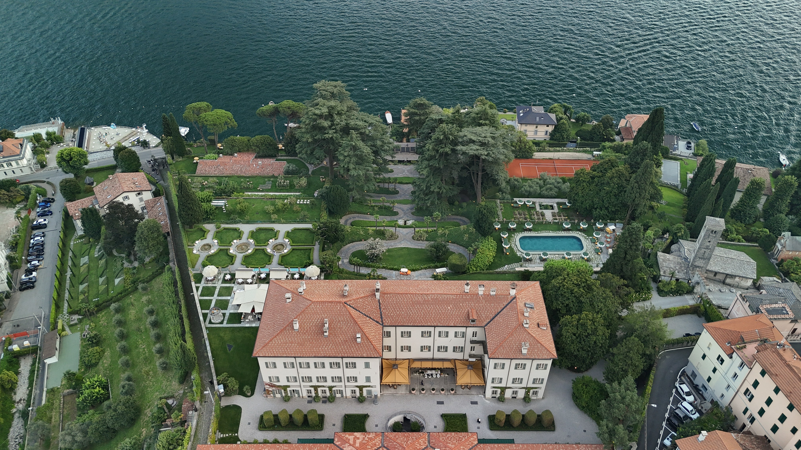 Sarah & Husband. Maria Anistratova | Destination Photographer, Videographer & Drone Pilot — Lake Como