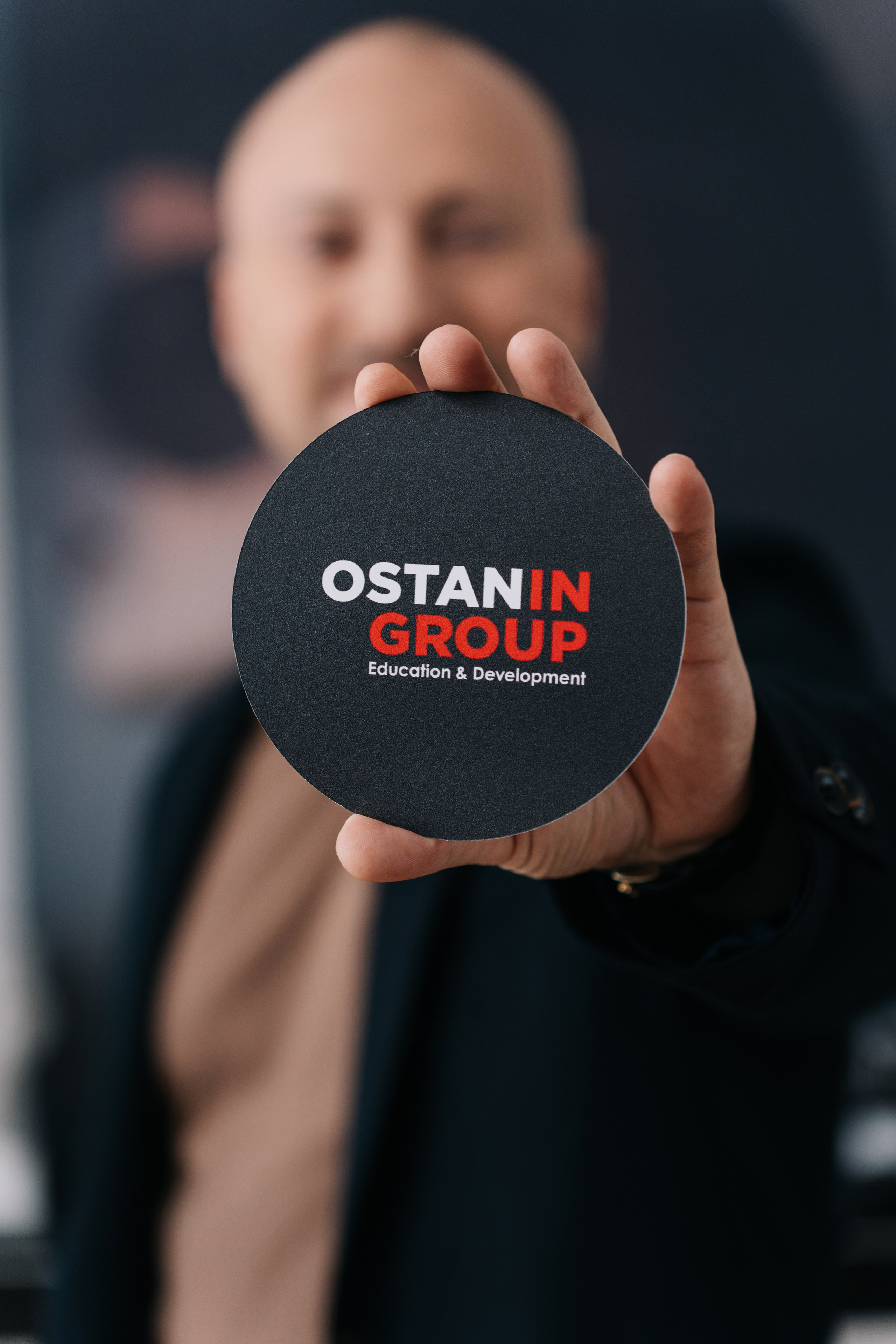 Бизнес фотосессия для сотрудников в фотостудии