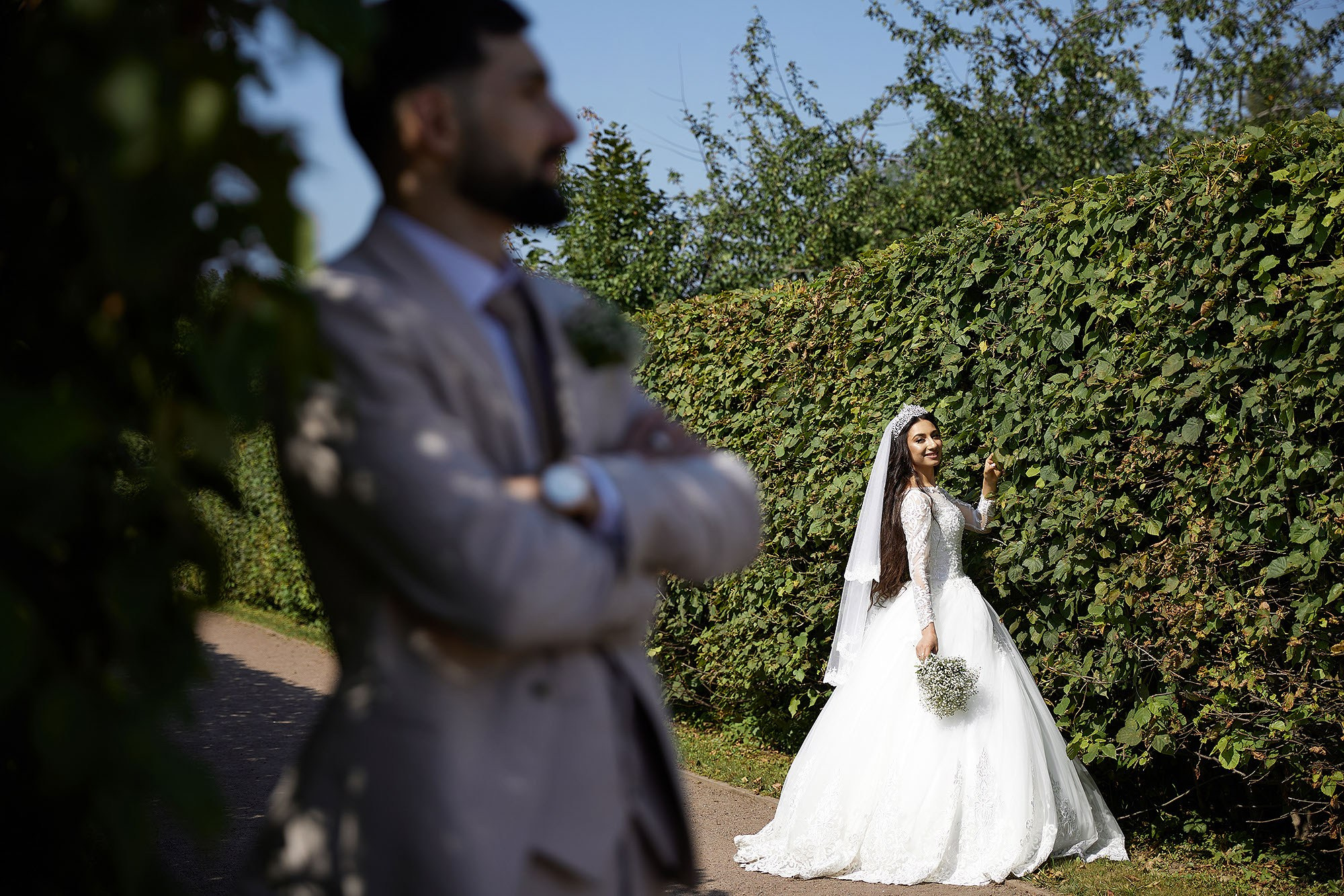 Прогулка, фотосессия жениха и невесты. Свадебная съемка. Фотограф в Москве Валерий Боцман