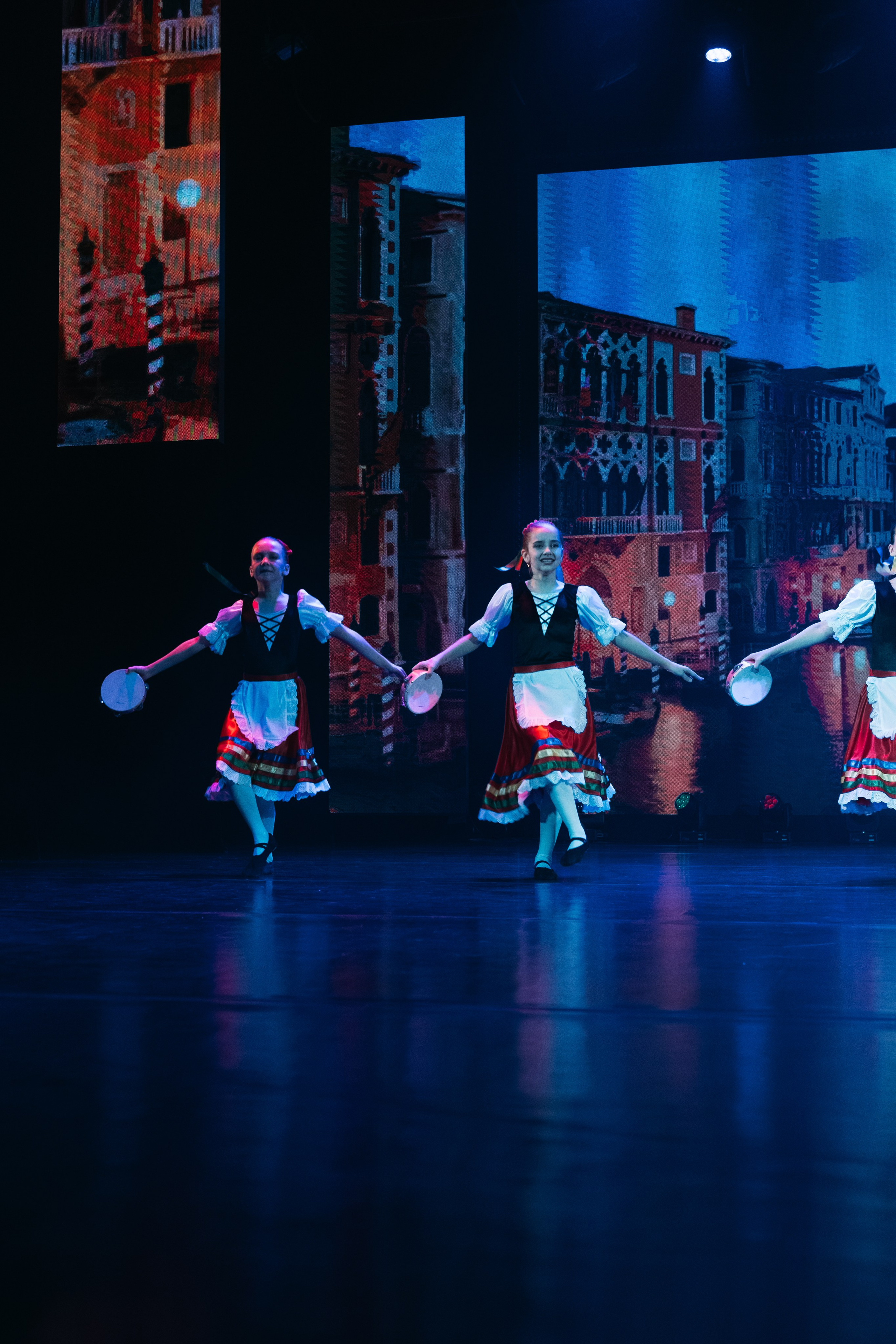 СурГУ 23.12.23. Репортажный и свадебный фотограф в Сургуте