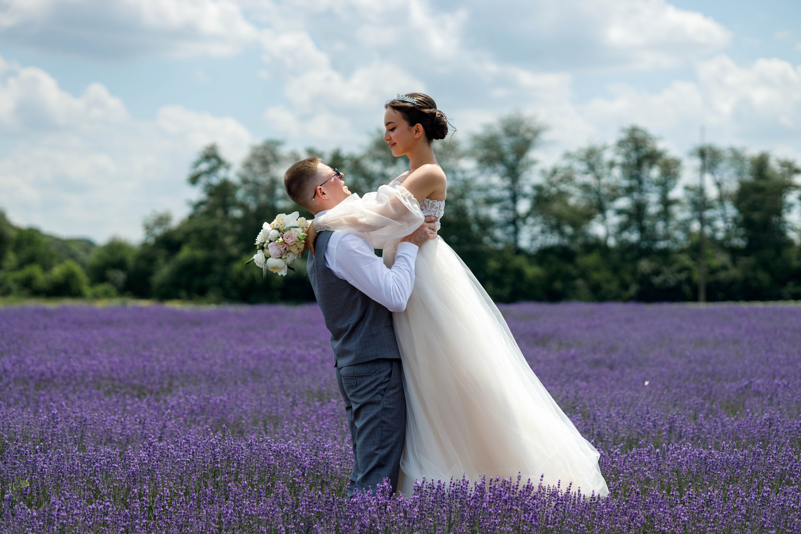Видеосьемка, фотосьемка свадеб, юбилеев, утренников в Краснодарском кр