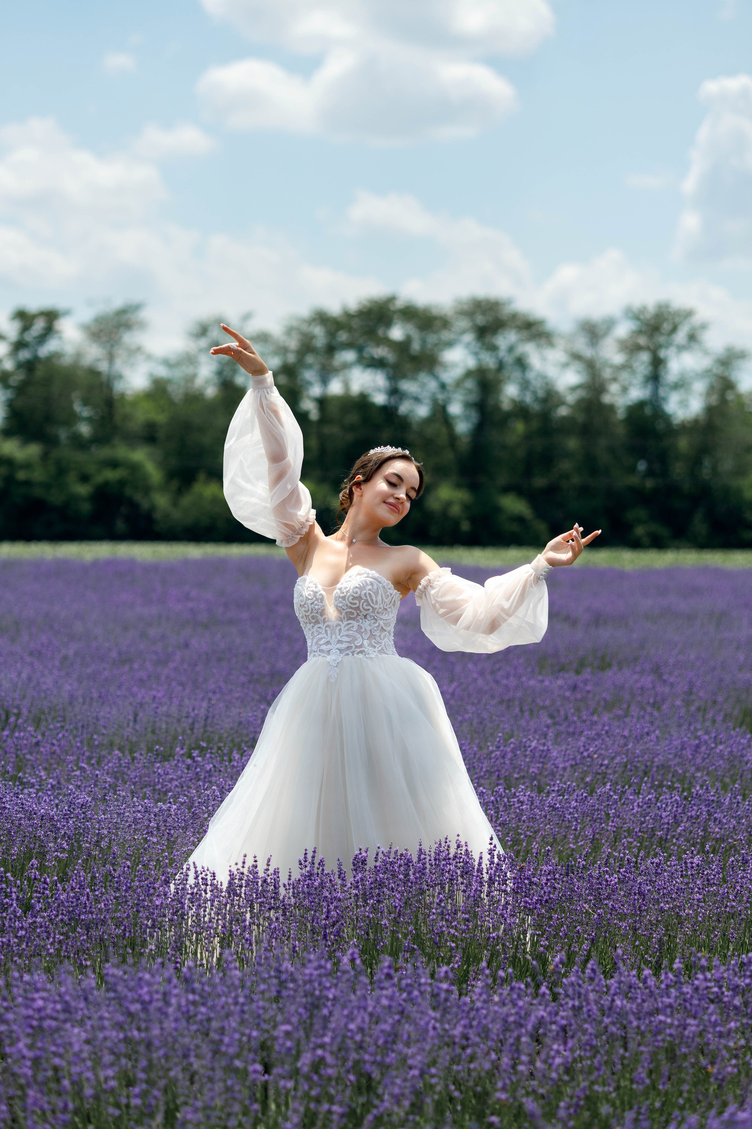 жених и невеста, свадьба в Краснодаре, свадебное платье, видеограф на свадьбу, фотограф на свадьбу
