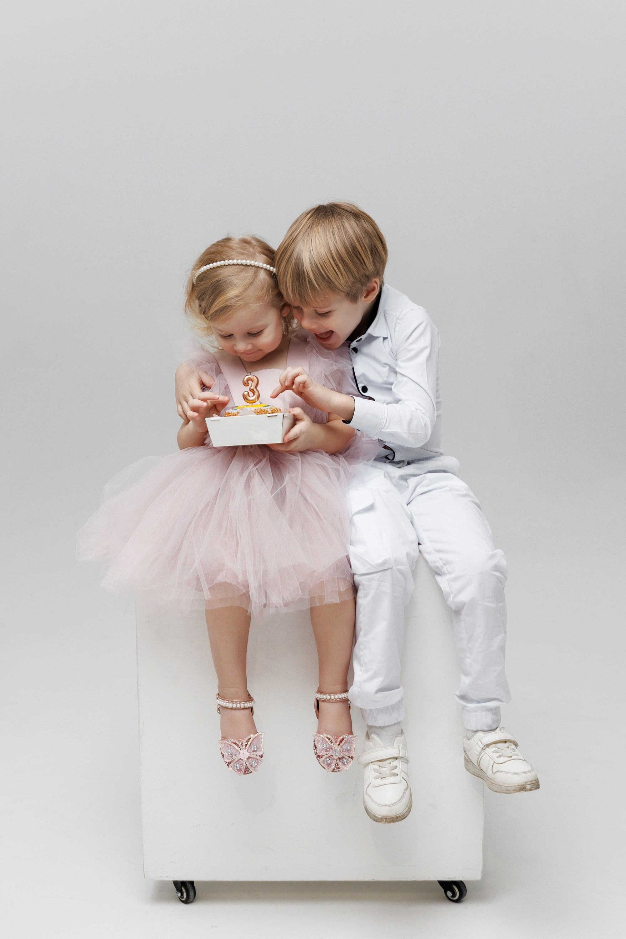 Съемка Дня Рождения Алисы в фотостудии CROSS-STUDIO зал IDEAL. Свадебный и семейный фотограф в Москве и МО Елена Агапова