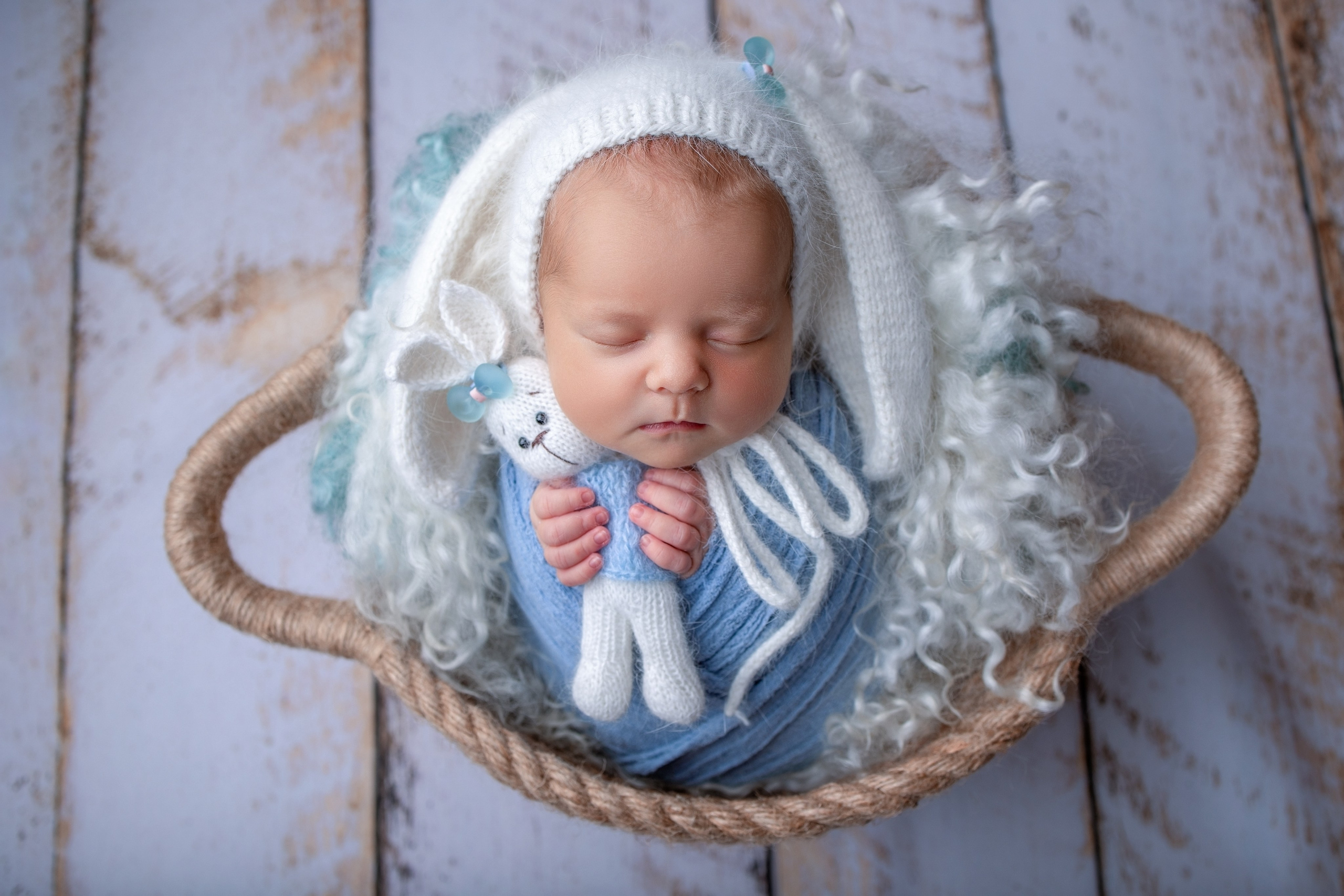 Нежная и милая фотосессия первых дней жизни Вашего ребенка в Минске. Фотограф новорождённых Минск — стоимость newborn фотосессии в Минске