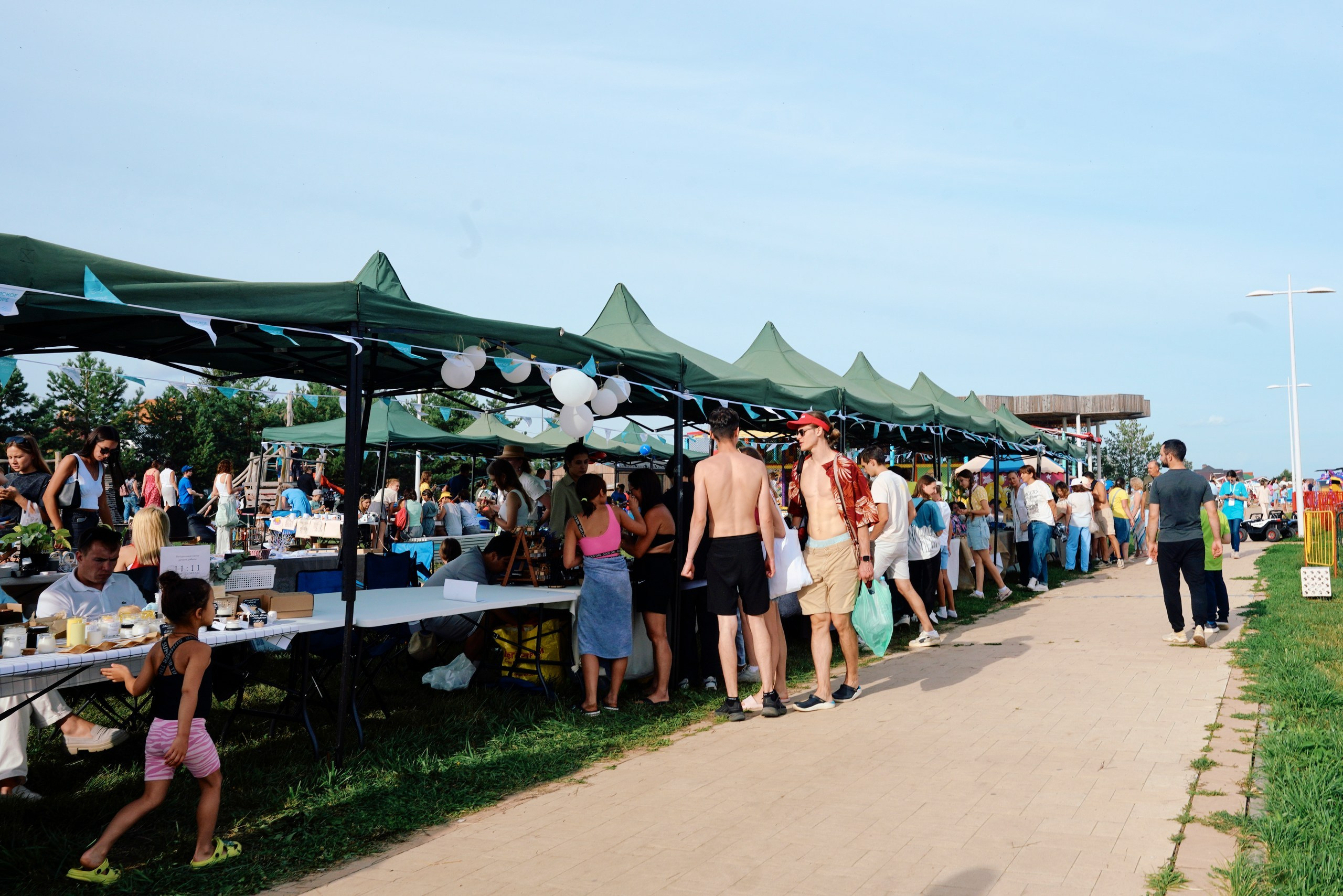 Пляжный маркет 2024, г. Лаишево. Фотограф Казань