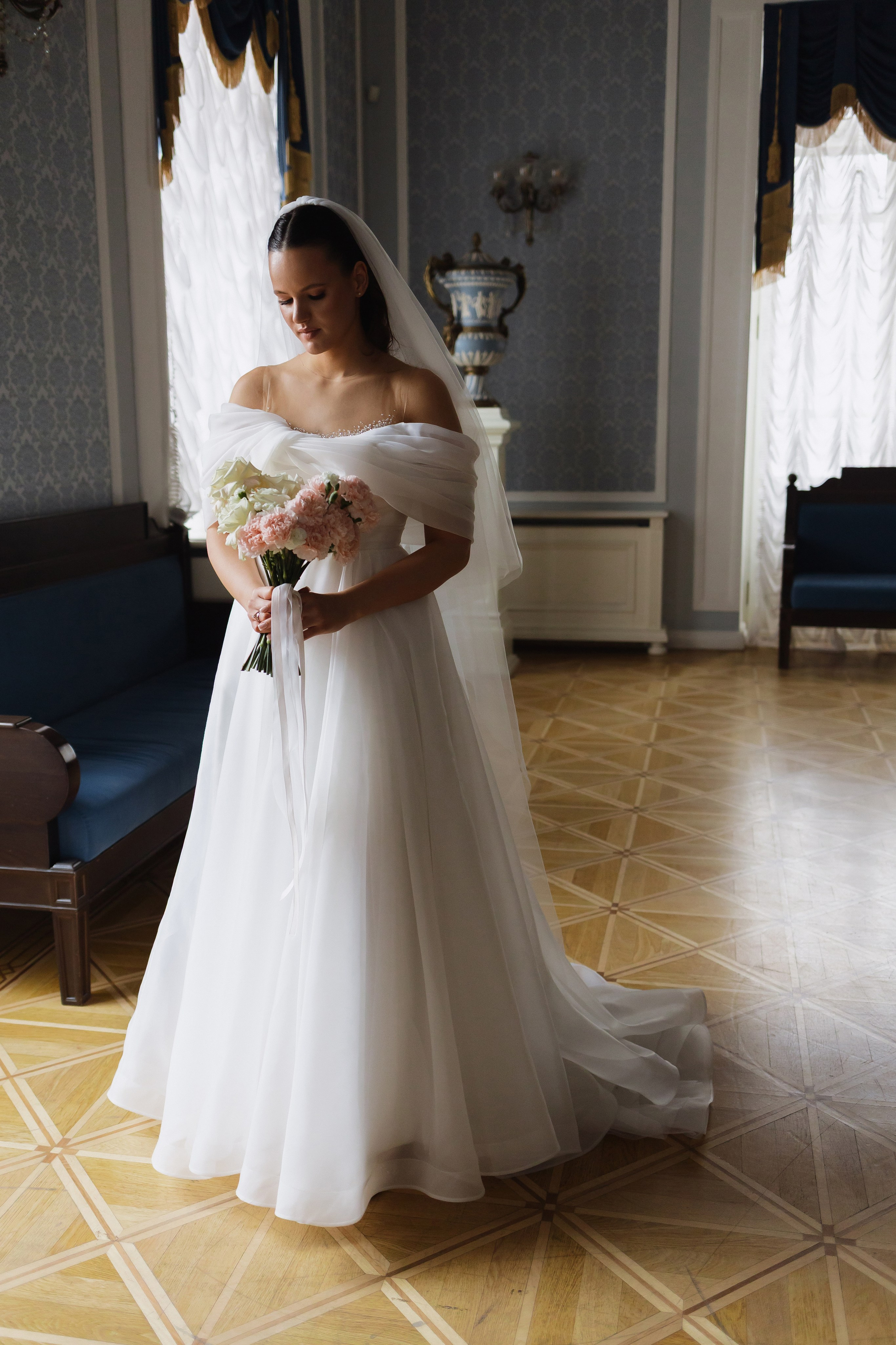 Свадебная фотосессия в Минске в итальянском ресторане La Scala