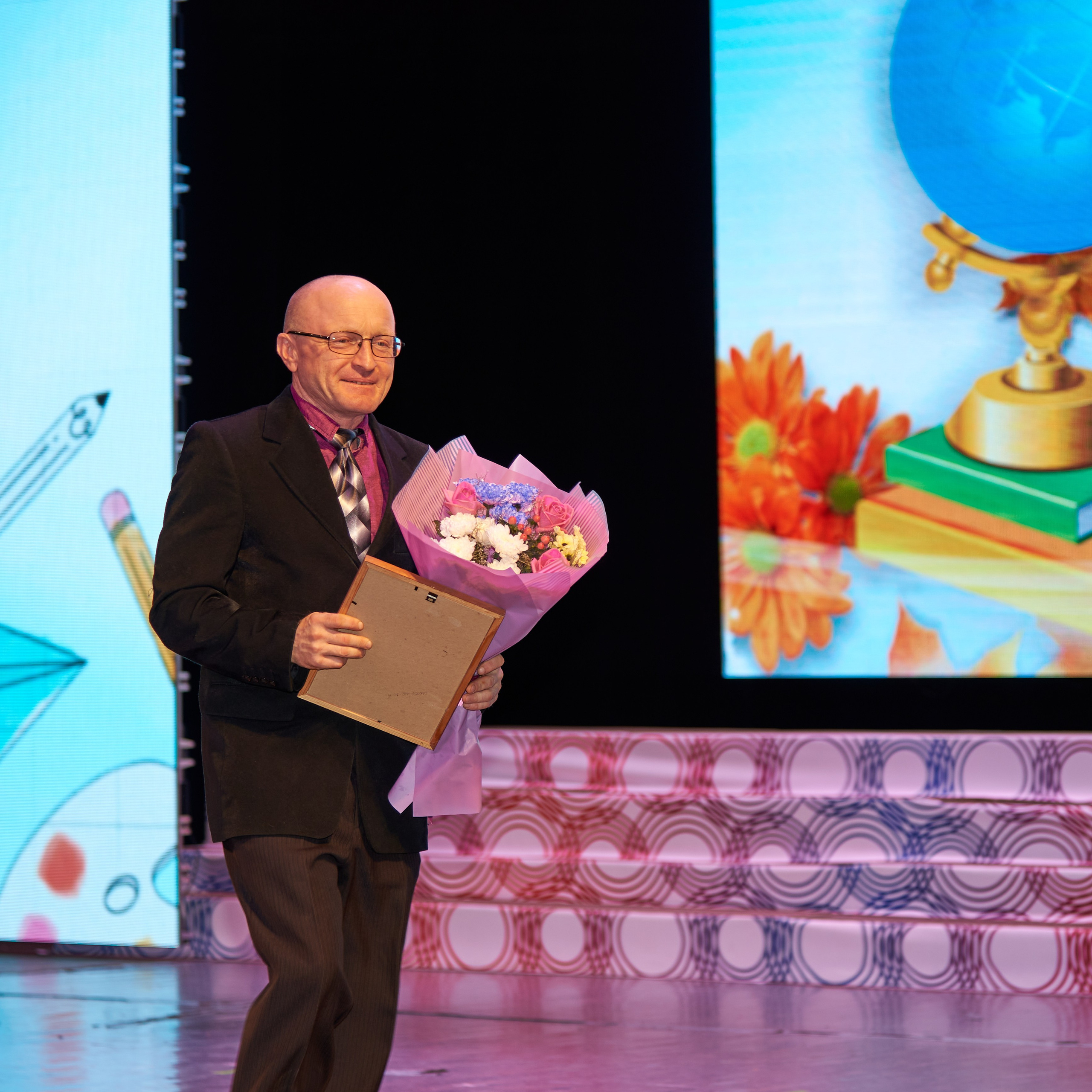 День учителя 2022. [fXph] Фотограф Масликов Илья. Съёмка мероприятий в Ленинске-Кузнецком