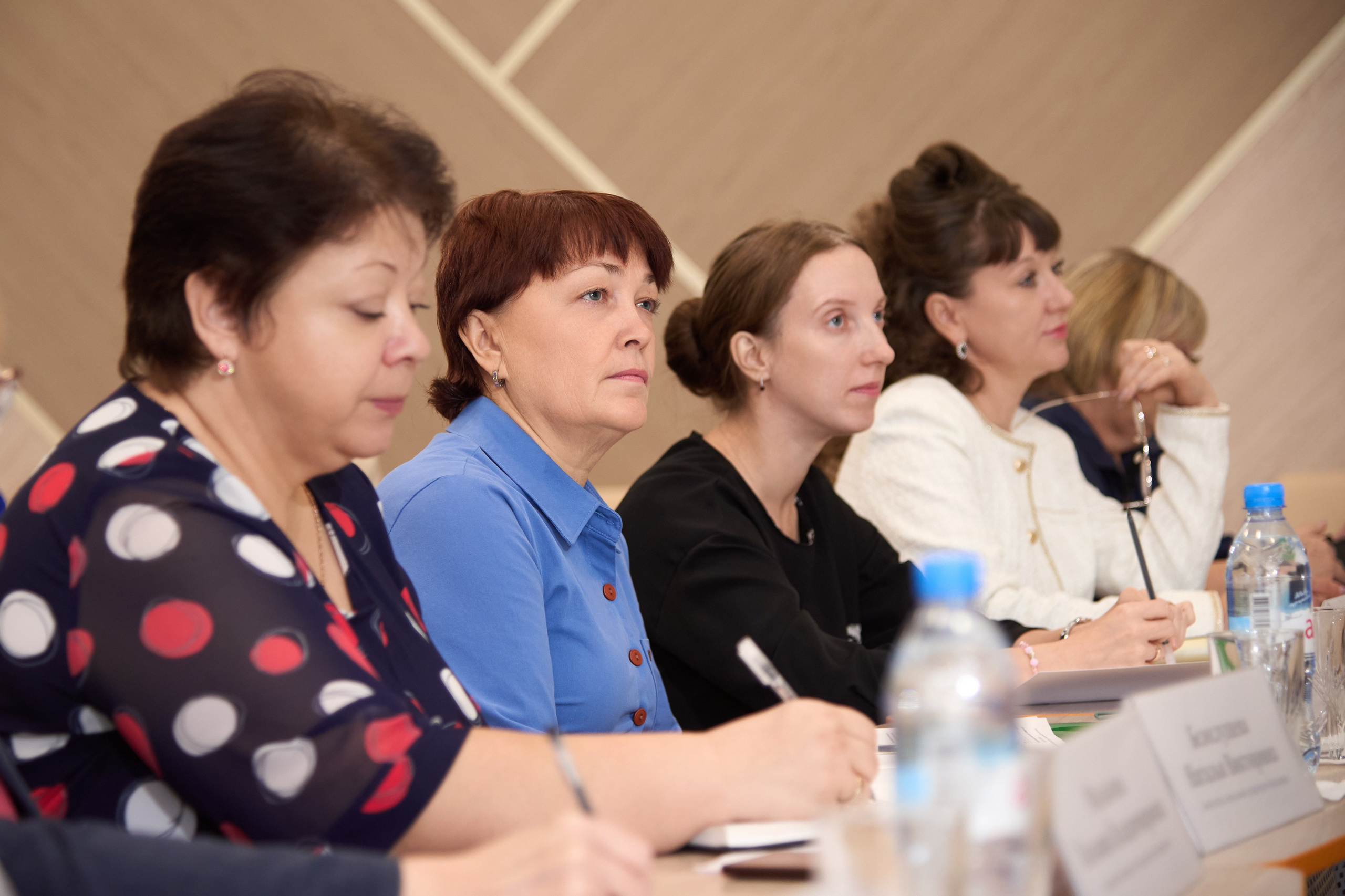 Воспитатель года 2025 в Ленинск-Кузнецком. [fXph] Фотограф Масликов Илья. Съёмка мероприятий в Ленинске-Кузнецком