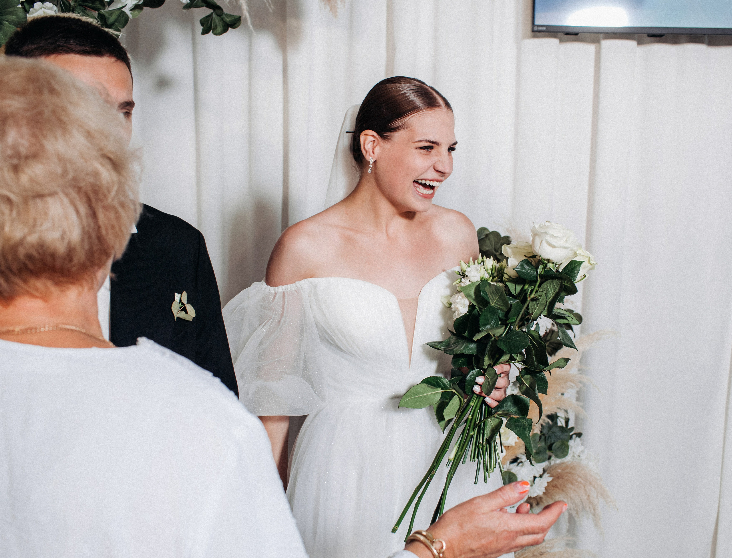 Vlad & Nadya (Saint-Petersburg, Russia). Destination wedding photographer Peter Letu