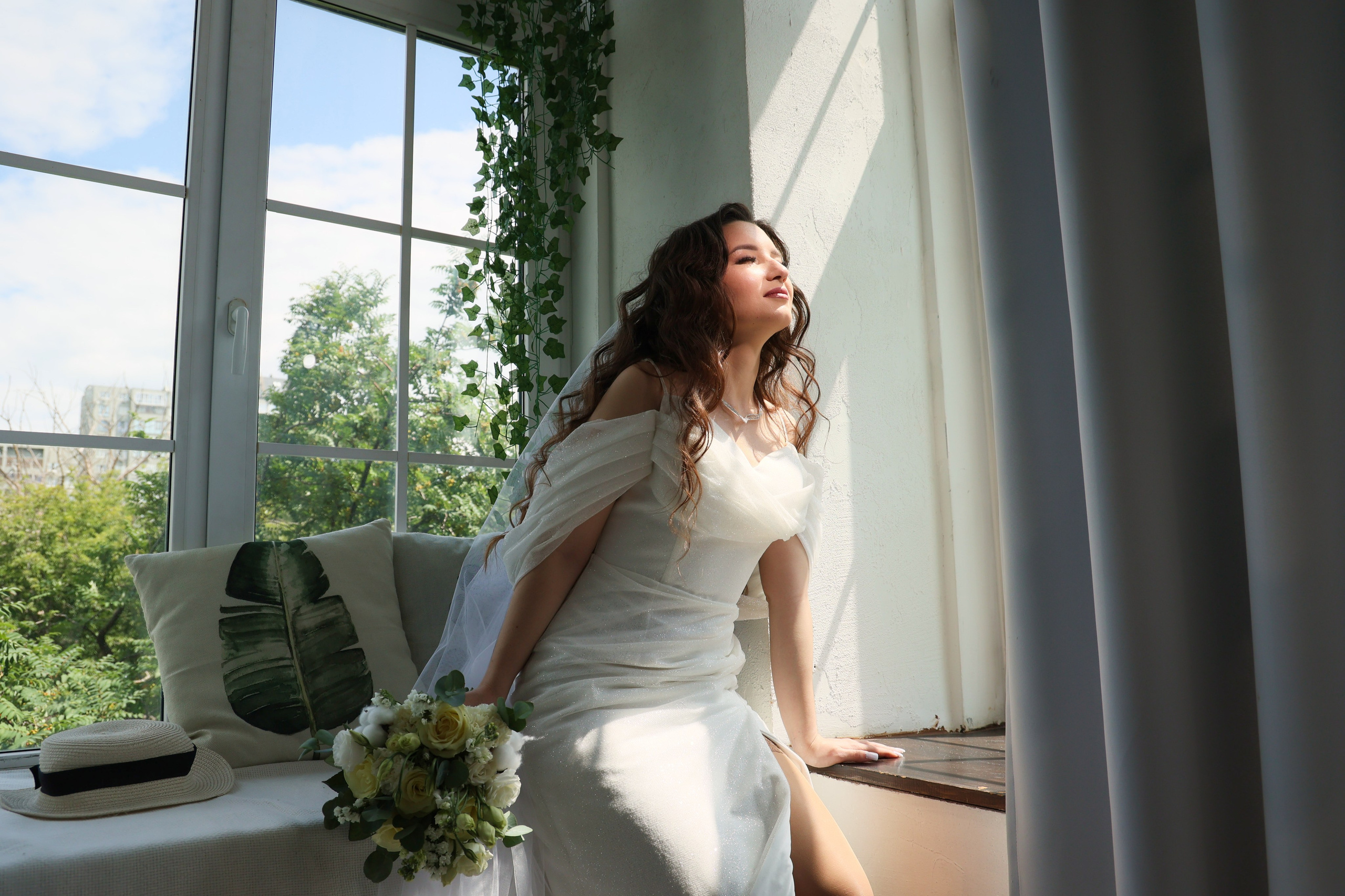 Свадебная фотосессия в студии «ЧеБэ» Самара. Свадебный видеограф и свадебный фотограф в Самаре Олег Слеб