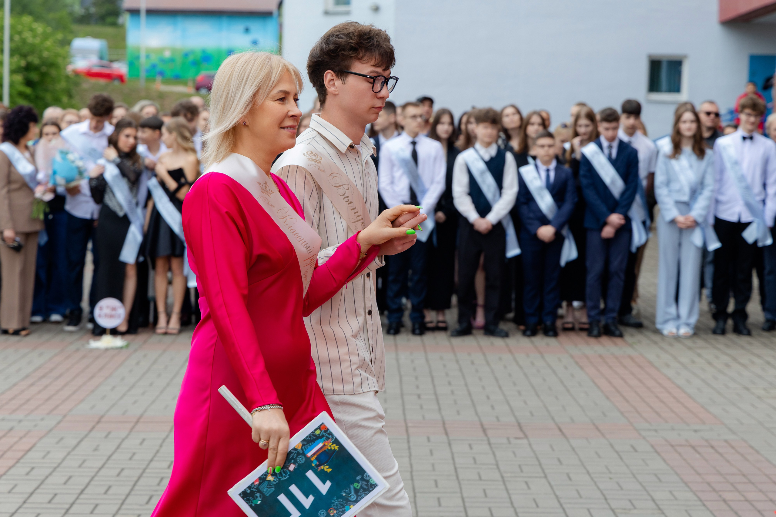 Последний звонок 2025 в Минске. Свадебный фотограф в Минске/Беларуси Сергей Спиридонов