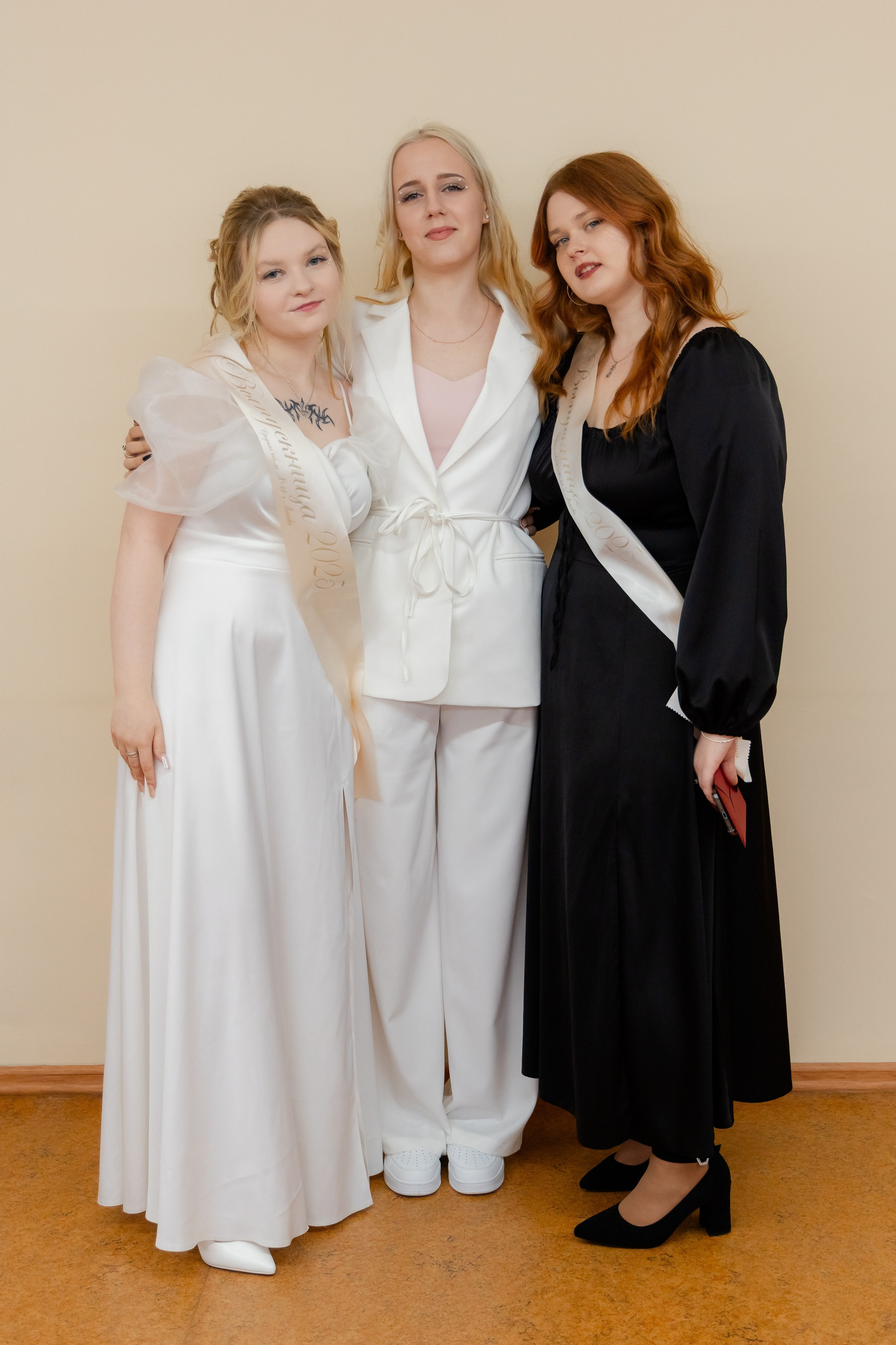 Школьный выпускной 2025 год в Минске, Беларуси. Свадебный фотограф в Минске/Беларуси Сергей Спиридонов