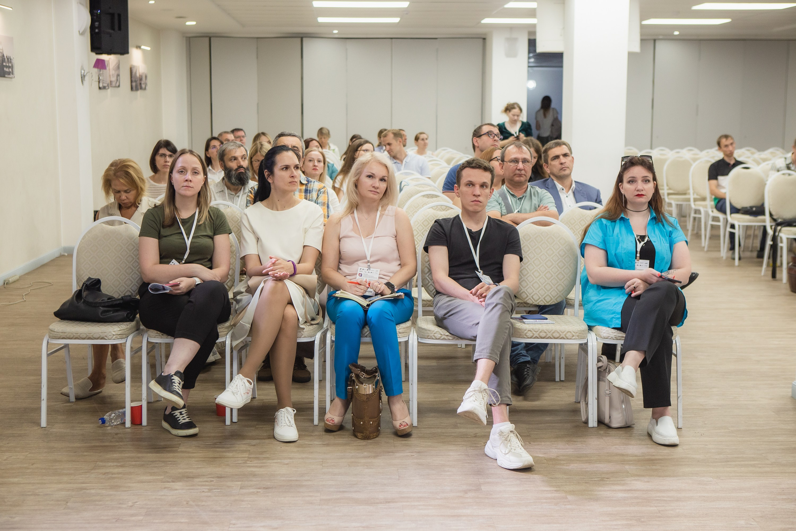 Репортаж с конференции GMC в Перми – фотографии. Репортажный фотограф в Перми Денис Голдобин