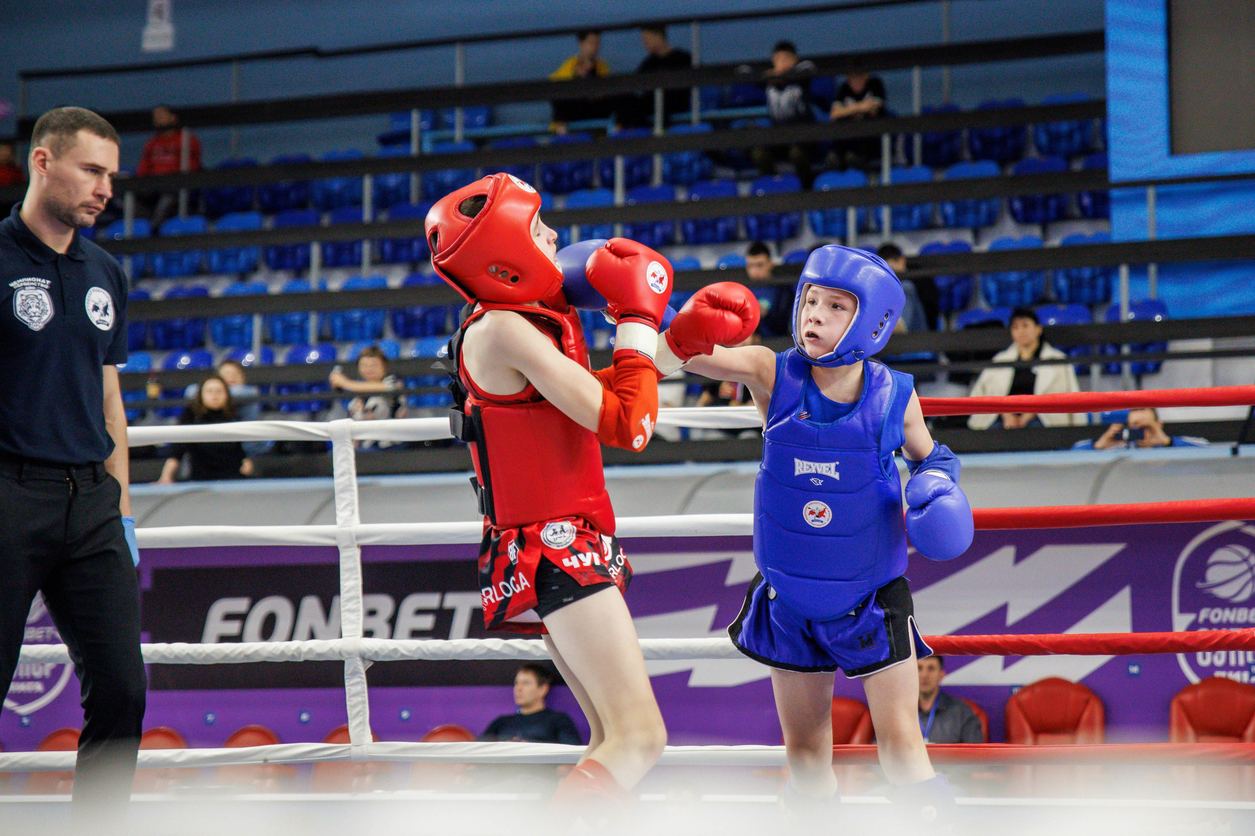 Чемпионат ДВФО по муайтай 2024. Репортажный и портретный фотограф во Владивостоке Шегай Андрей