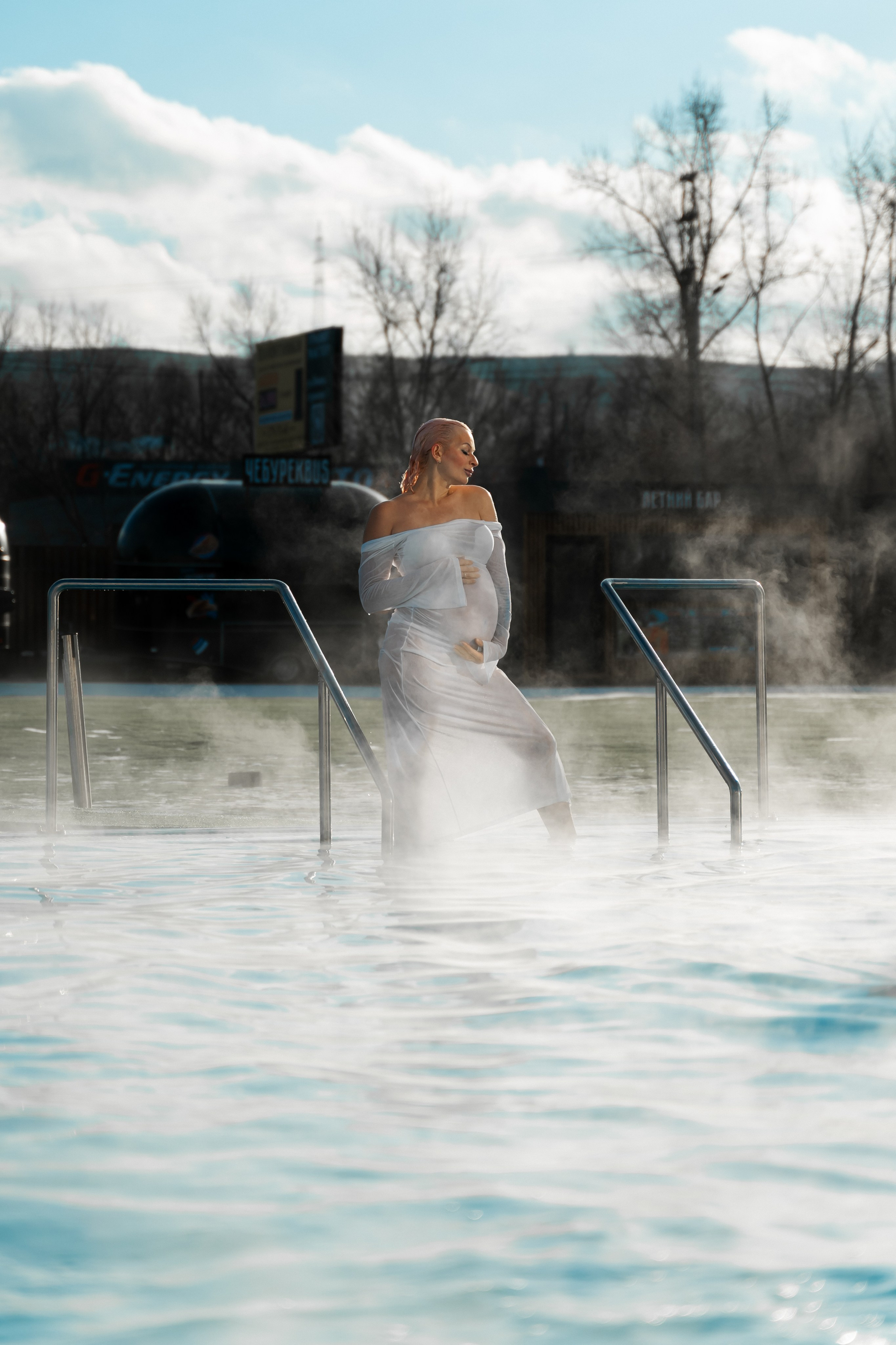 Фотосессии с бликами от воды. Фотограф Ким Наталья в Красноярске